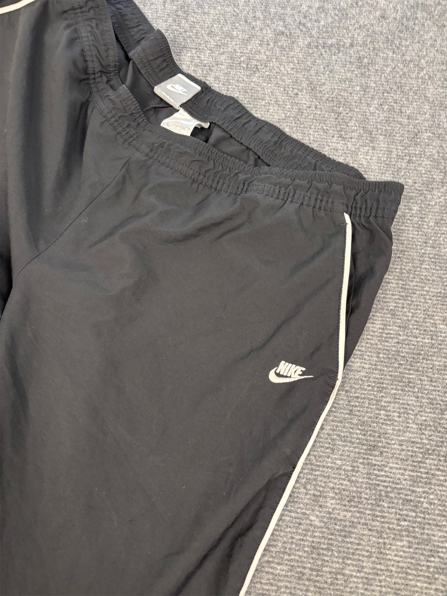 Vintage Y2K Nike Track Pants Women's XL Black white piping logo classic joggers Straight Leg