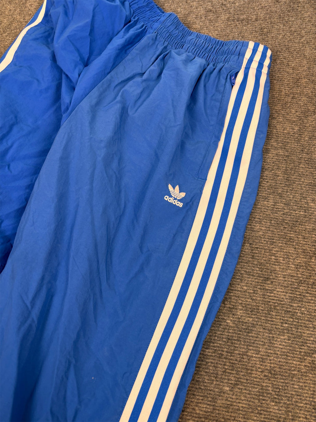 Classic Adidas Track Pants Women's XS Blue white 3 stripe flower logo cuffed joggers Tapered