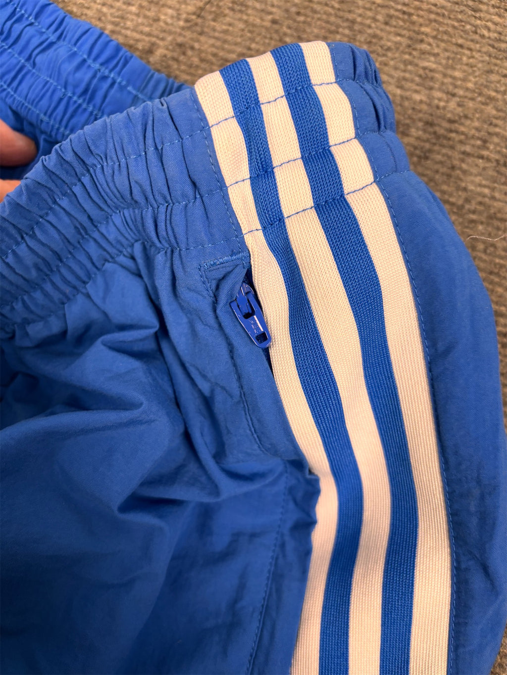 Classic Adidas Track Pants Women's XS Blue white 3 stripe flower logo cuffed joggers Tapered