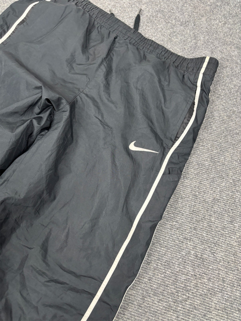 Classic Nike Track Pants Women's M Black White Piping Classic Joggers