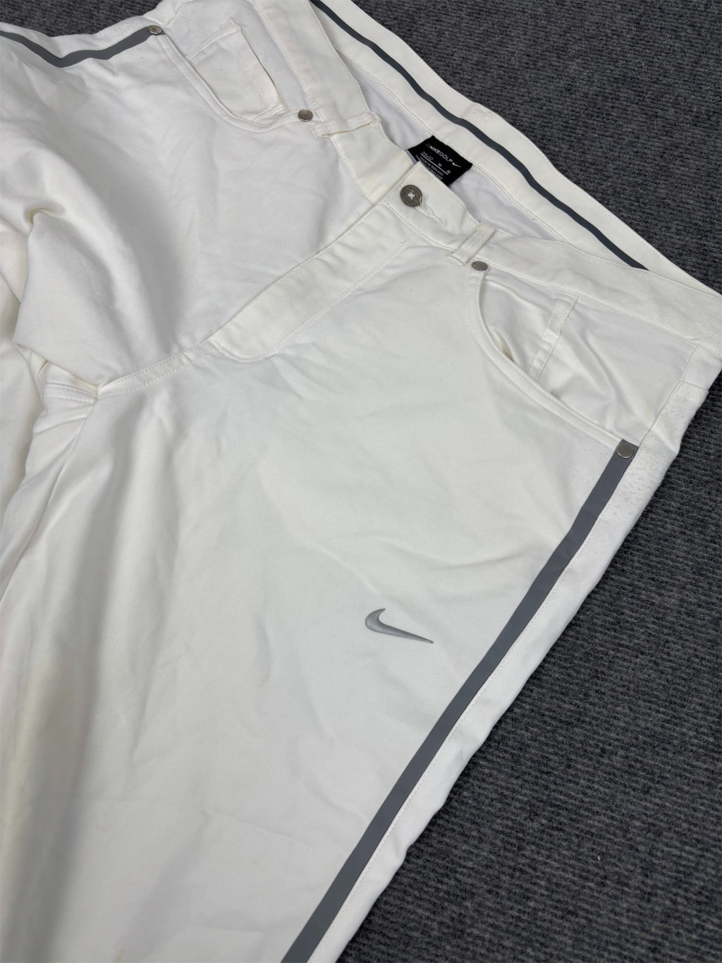 Classic Nike Golf Trousers Men's M White Grey Piping Swoosh Chino Pants Wide Leg