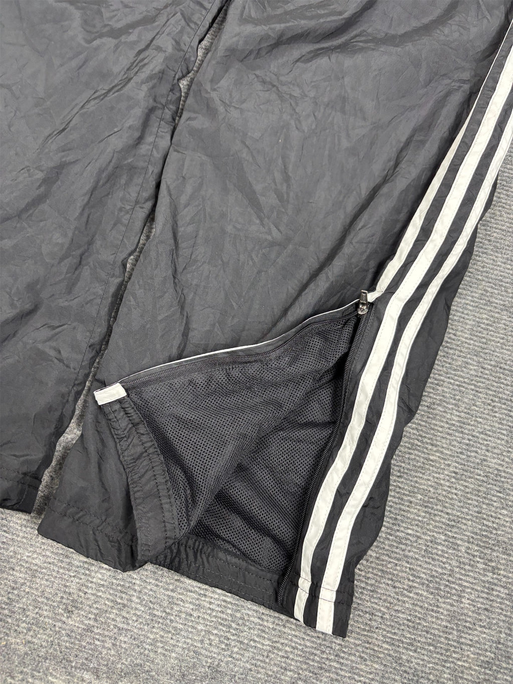 Classic Adidas Track Pants Men's L Black 3 Stripe Logo Joggers
