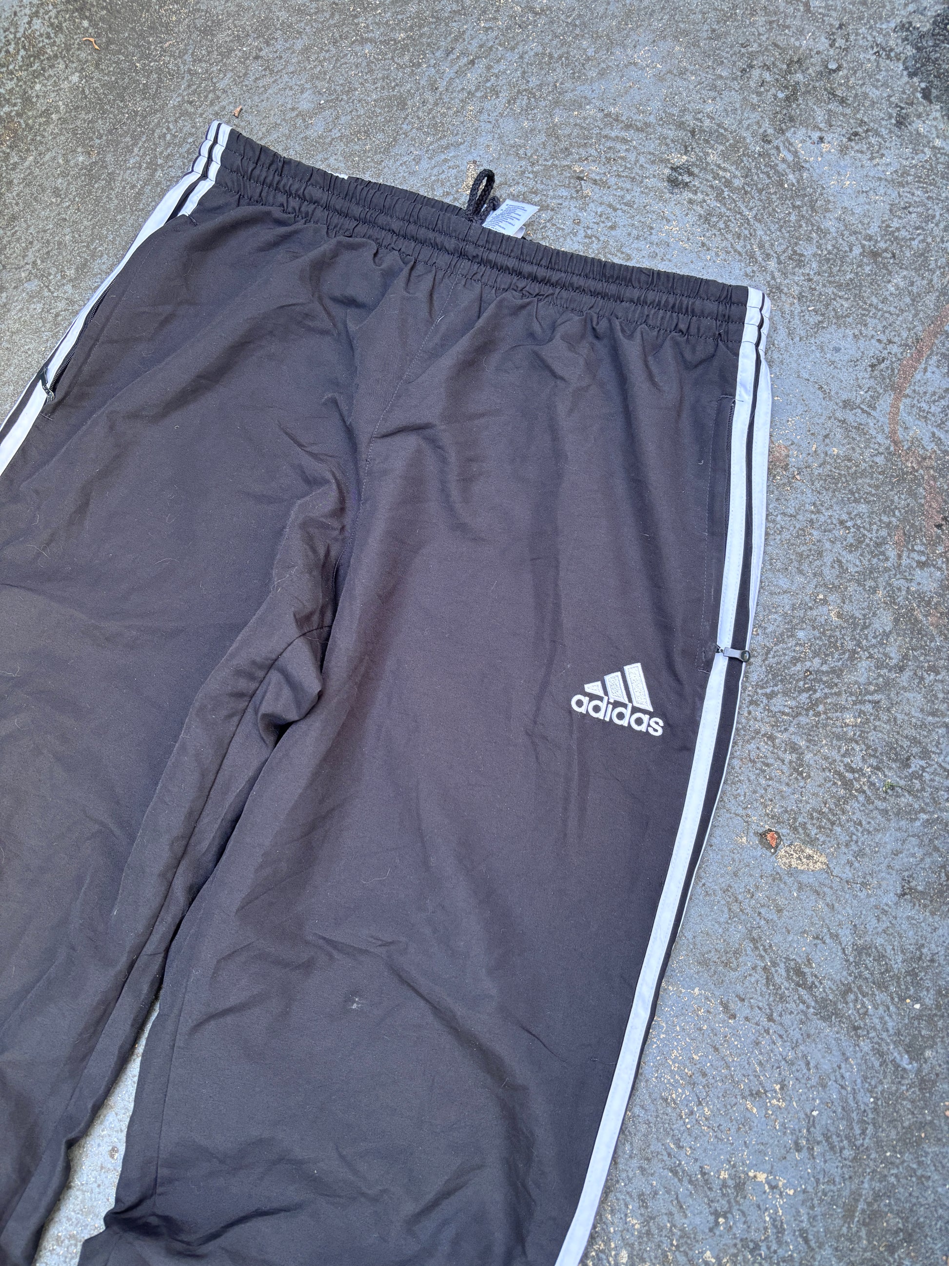 Vintage Y2K Adidas Track Pants XL Black 3-Stripes Pocket Logo Cuffed Ankle Zip