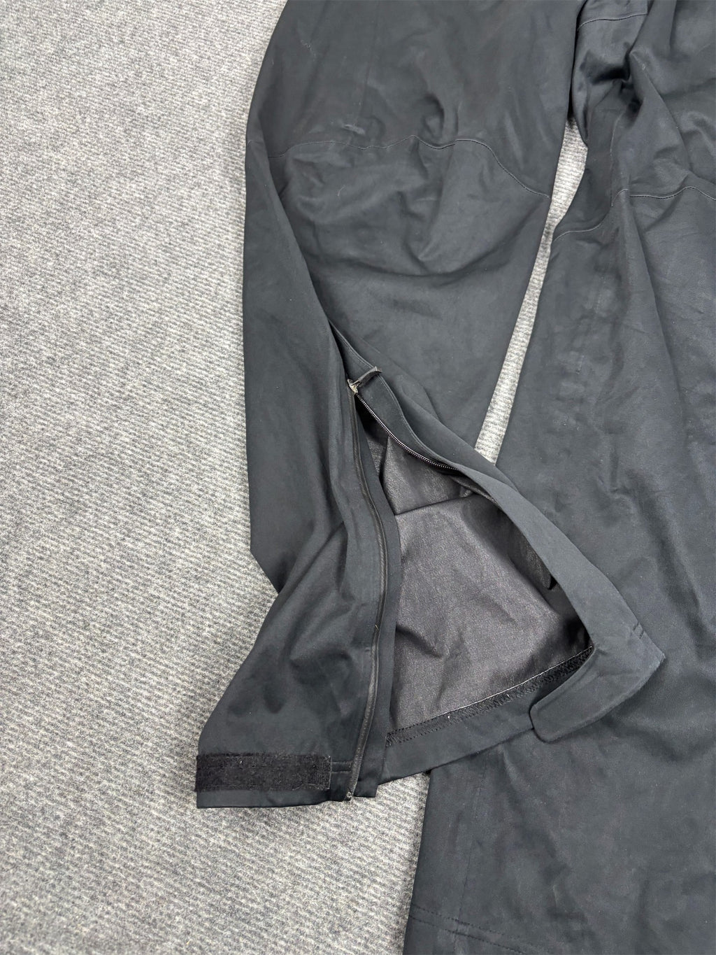 Nike Cargo Track Pants Men's L Black Hypersheild Textured