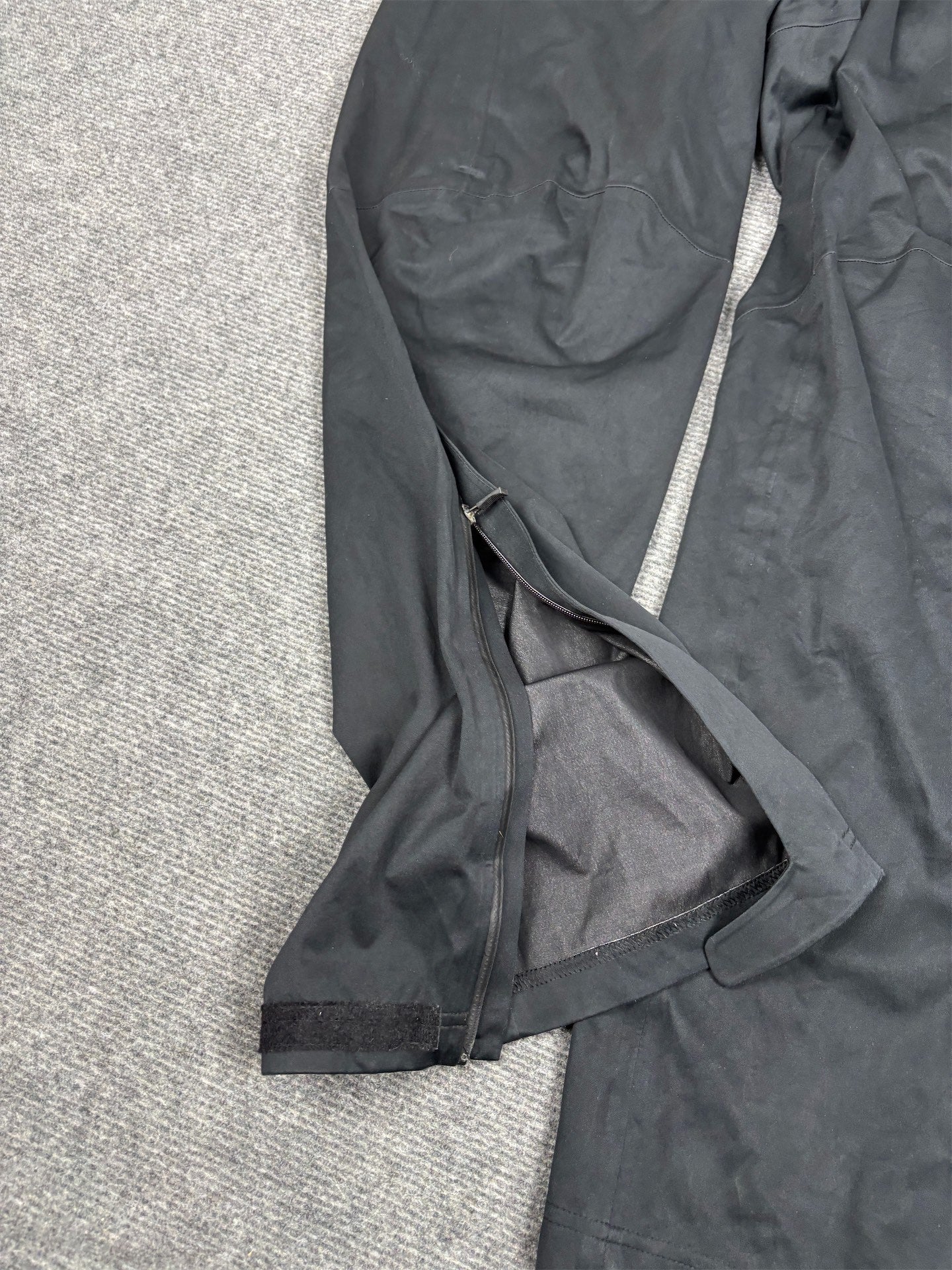 Nike Cargo Track Pants Men's L Black Hypersheild Textured