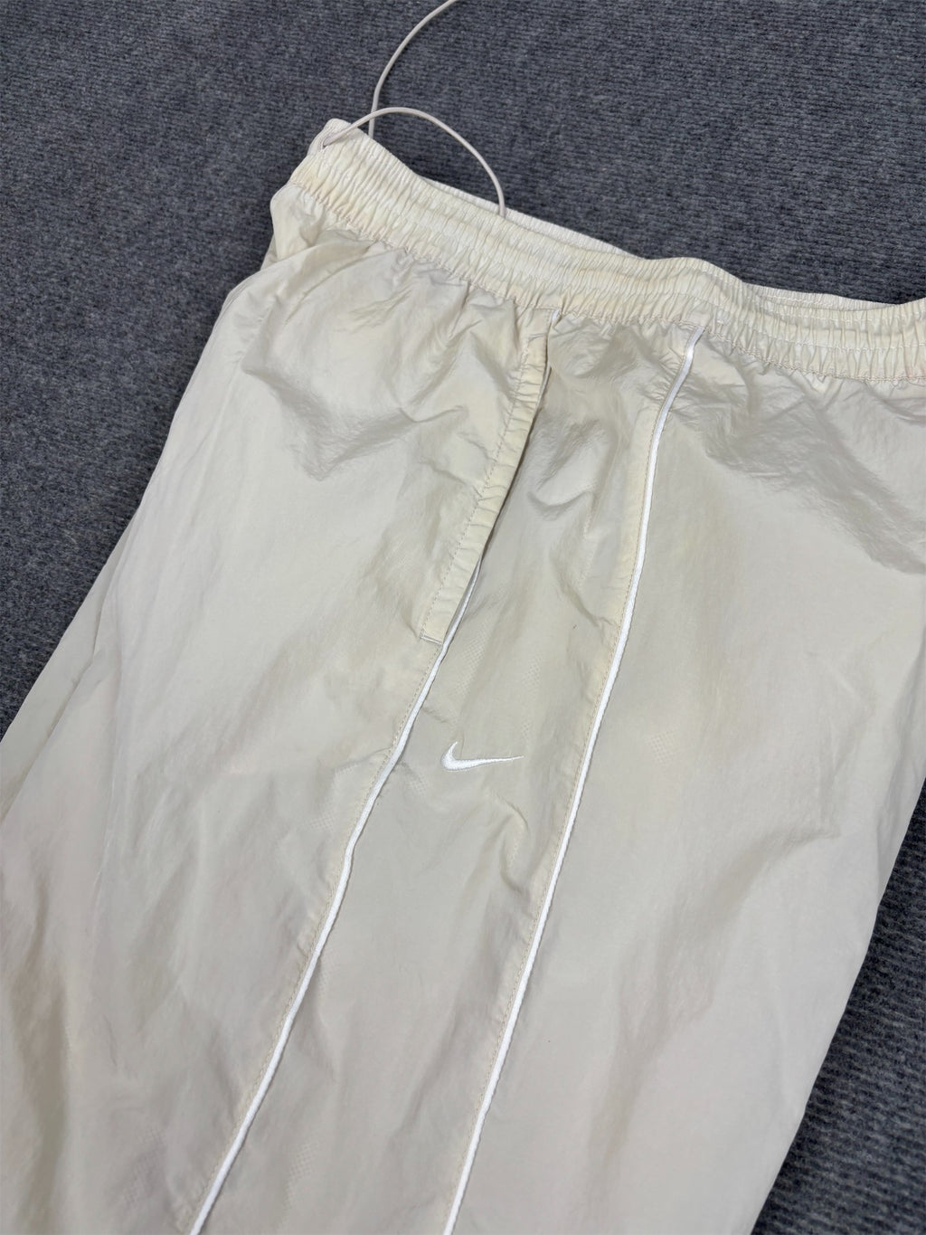 Classic Nike Track Pants Men's M Cream White Swoosh Piping Baggy Joggers