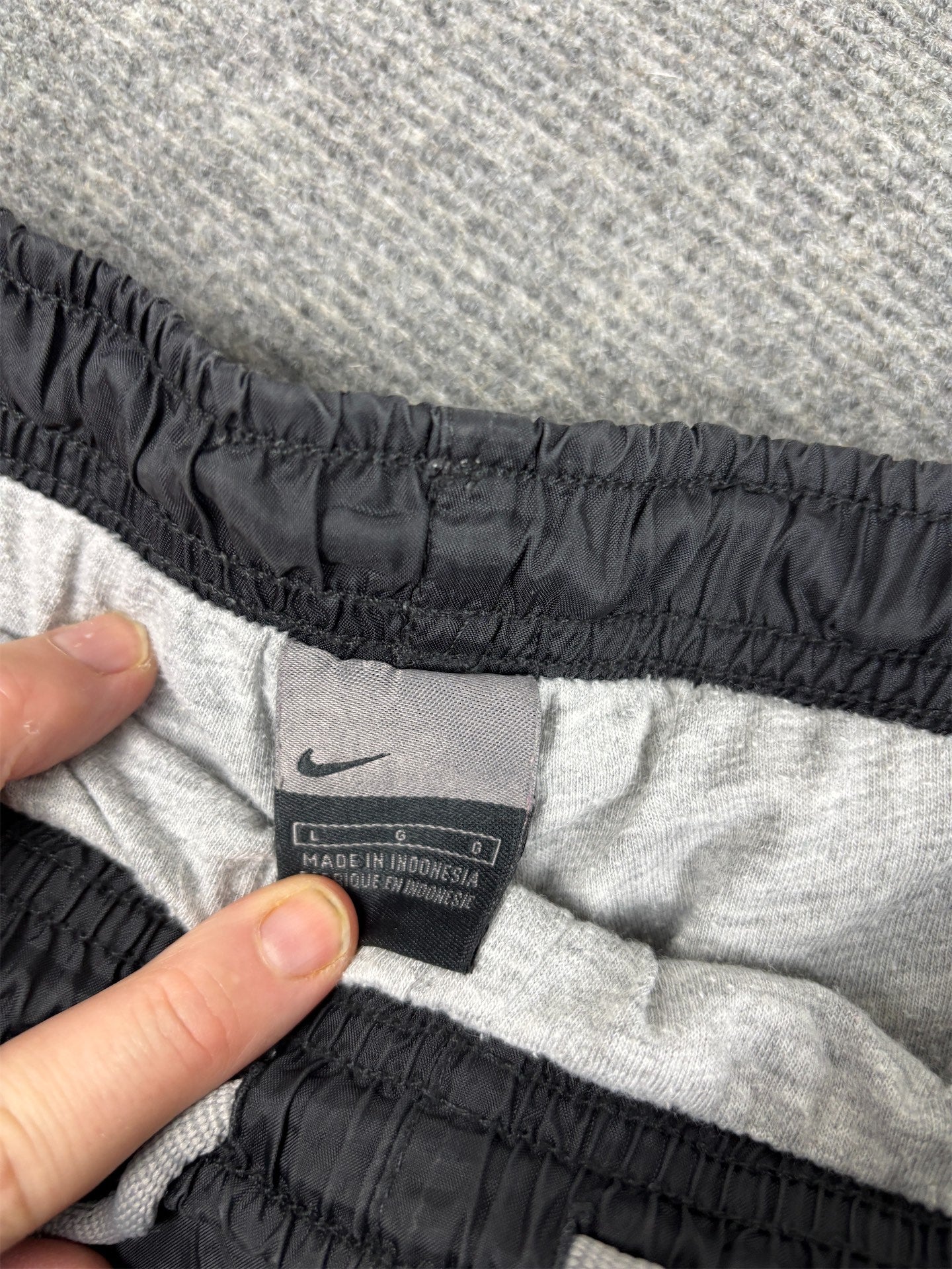 Vintage Y2K Nike Track Pants Men's L Black Grey Swoosh Panel Baggy Joggers