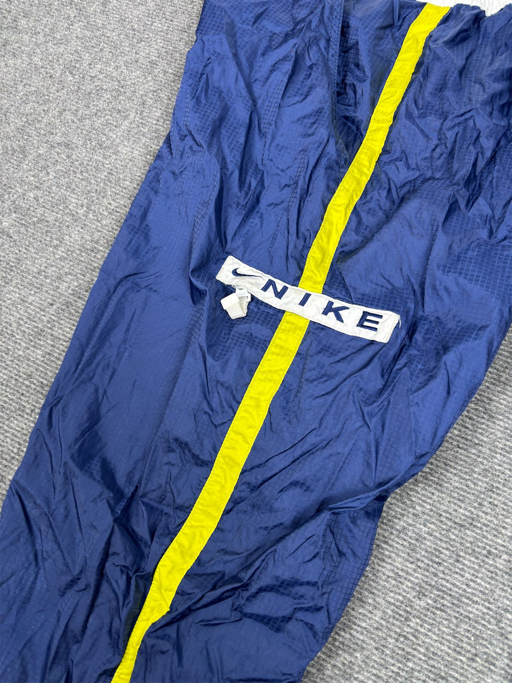 Vintage Y2K Nike Cargo Track Pants Women's S Navy Yellow Piping Spell Out