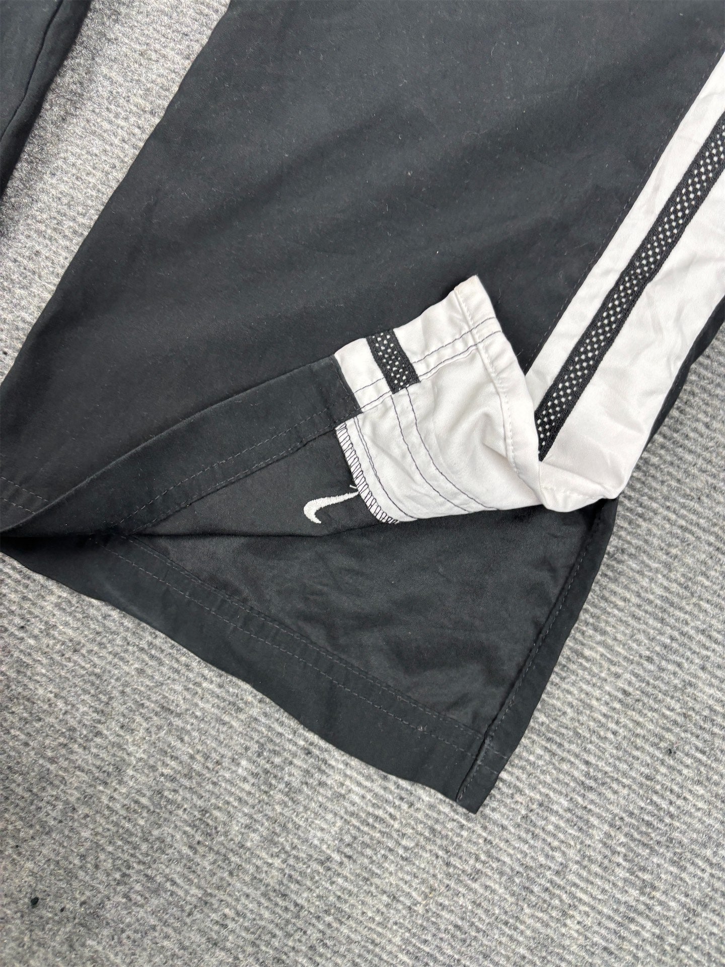Vintage Y2K Nike Track Pants Women's S Black White Panels Ankle Swoosh