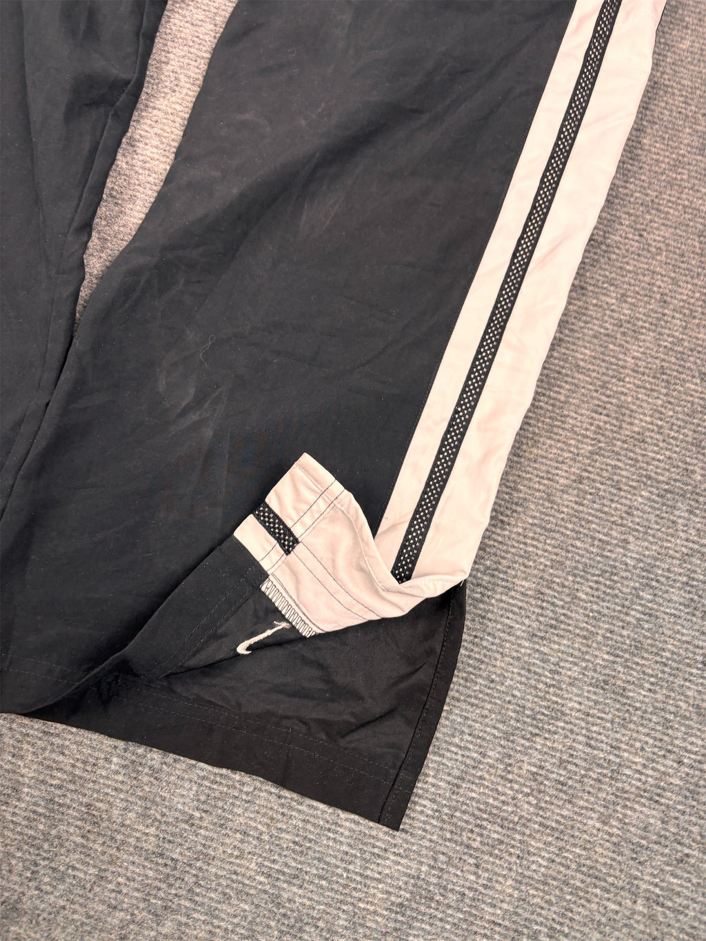 Vintage Y2K Nike Track Pants Women's M Black White Panels Ankle Swoosh