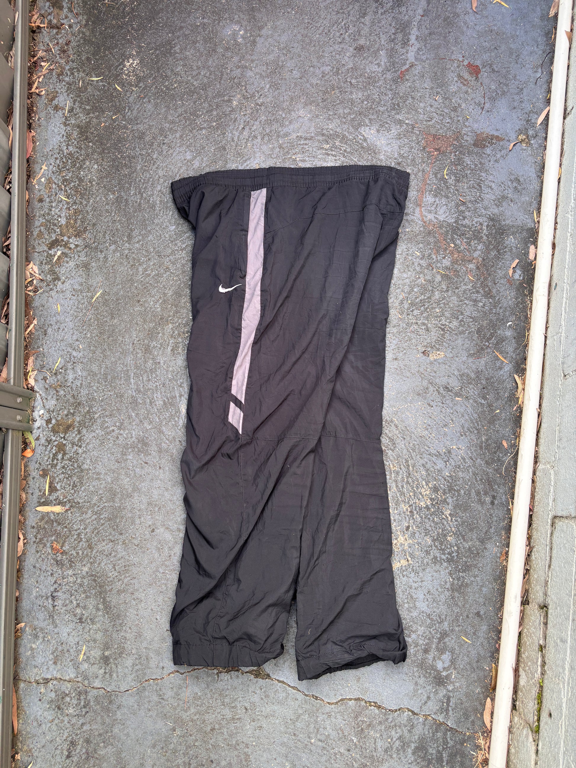Vintage Y2K Nike Track Pants M Black Grey Swoosh Side Detail Wide Leg Windbreakers