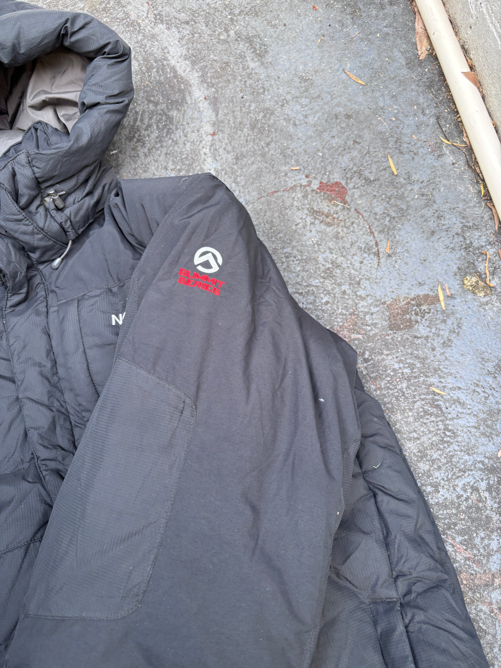 The North Face Puffer Jacket Size L Black 800 Summit Series Heavy Down Nuptse