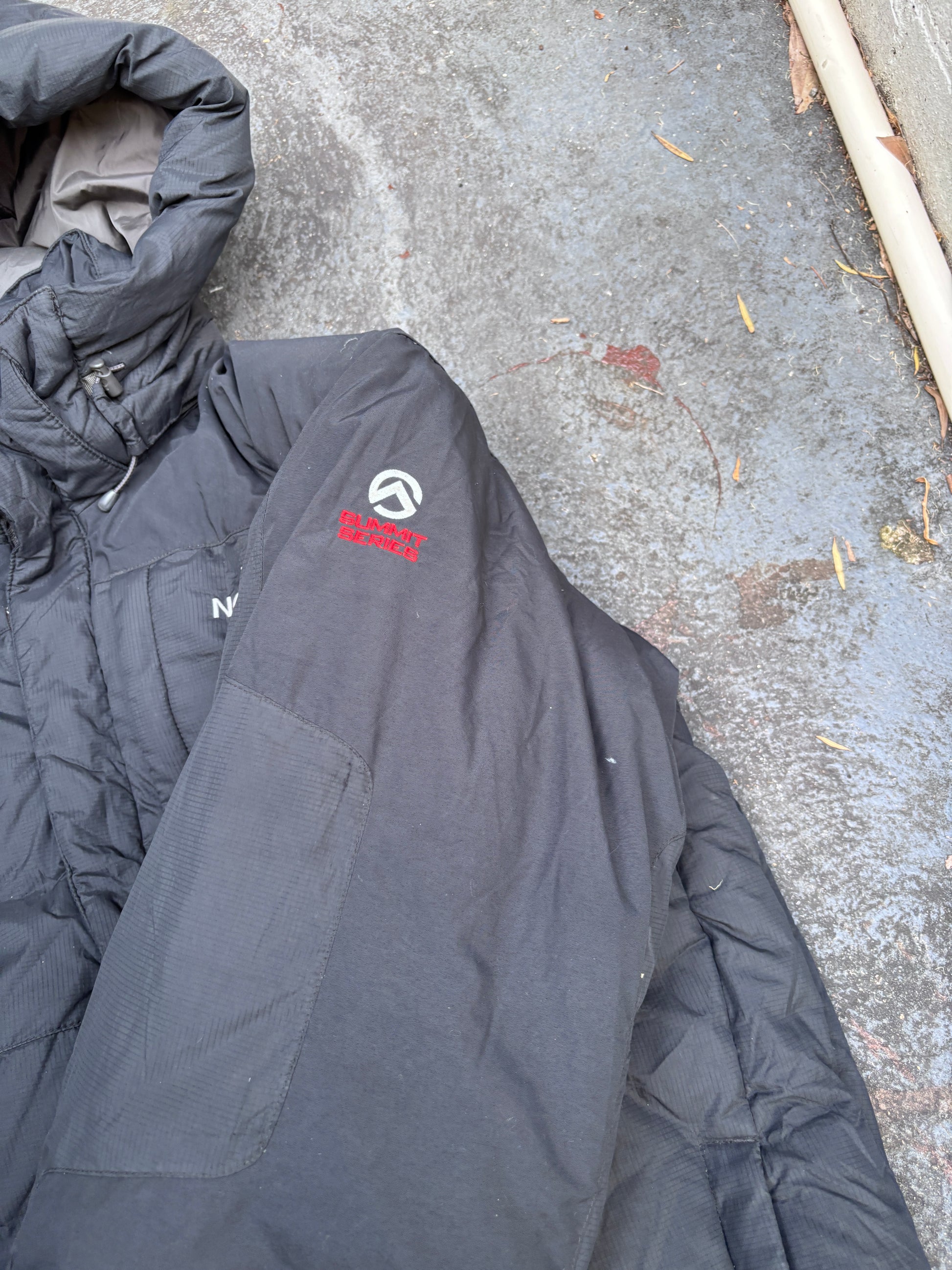 The North Face Puffer Jacket Size L Black 800 Summit Series Heavy Down Nuptse
