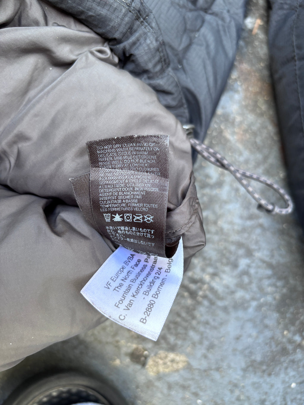 The North Face Puffer Jacket Size L Black 800 Summit Series Heavy Down Nuptse