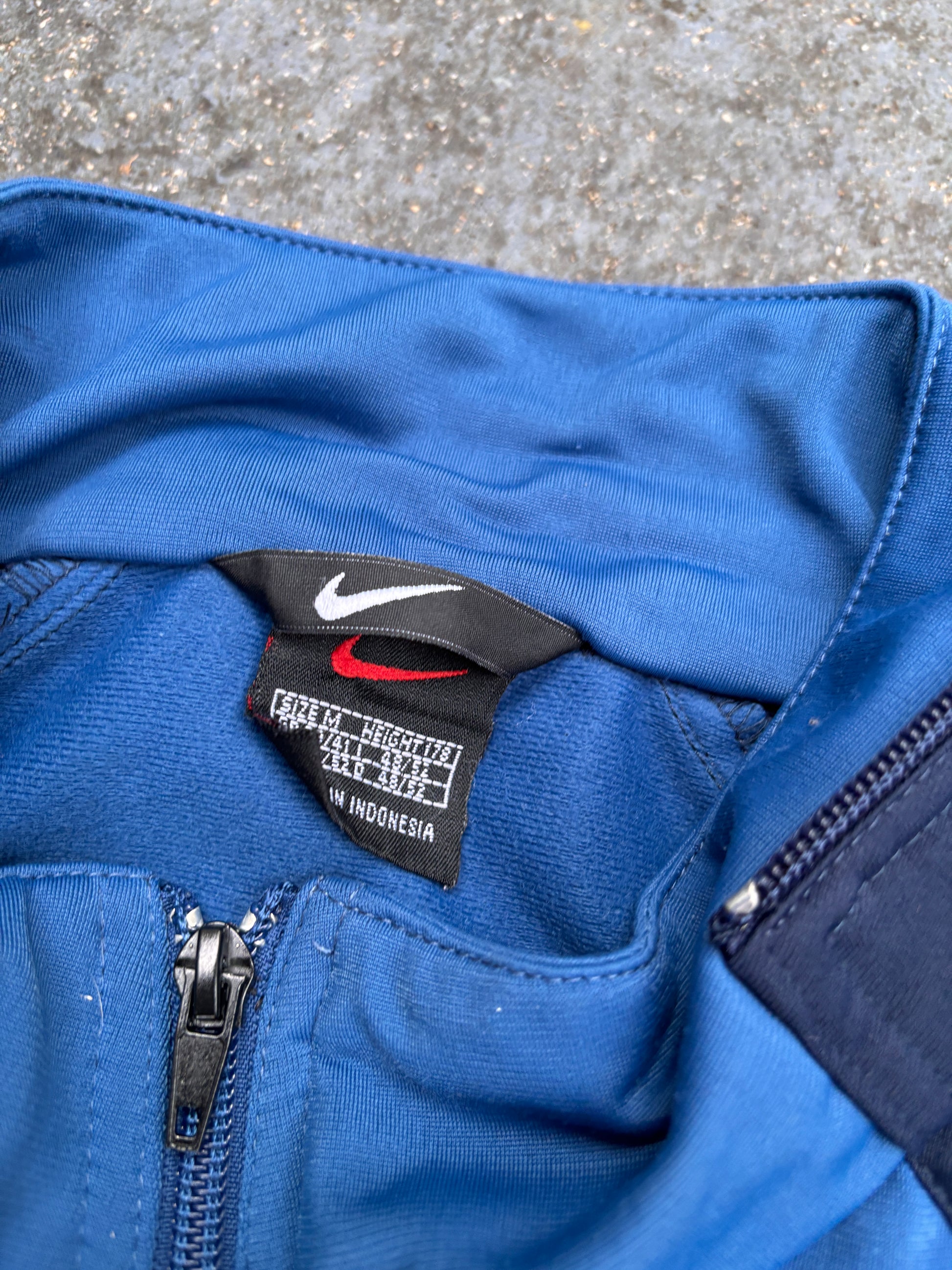 Vintage 90s Nike Jacket Size M Navy White Detail Spell Out Logo Full Zip Mock Neck