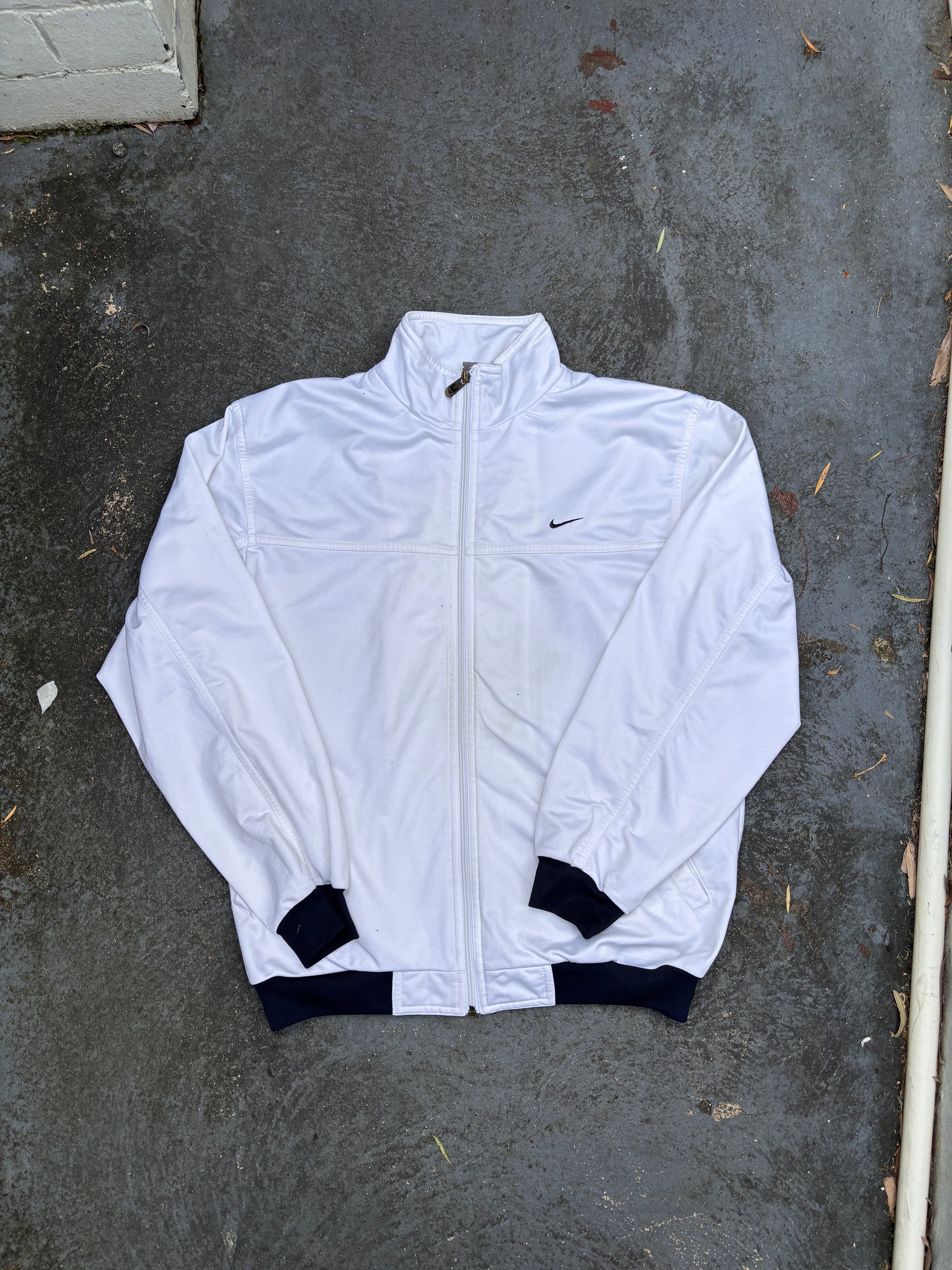 Vintage Y2K Nike Jumper Size M White Black Swoosh Satin Style Finish Full Zip