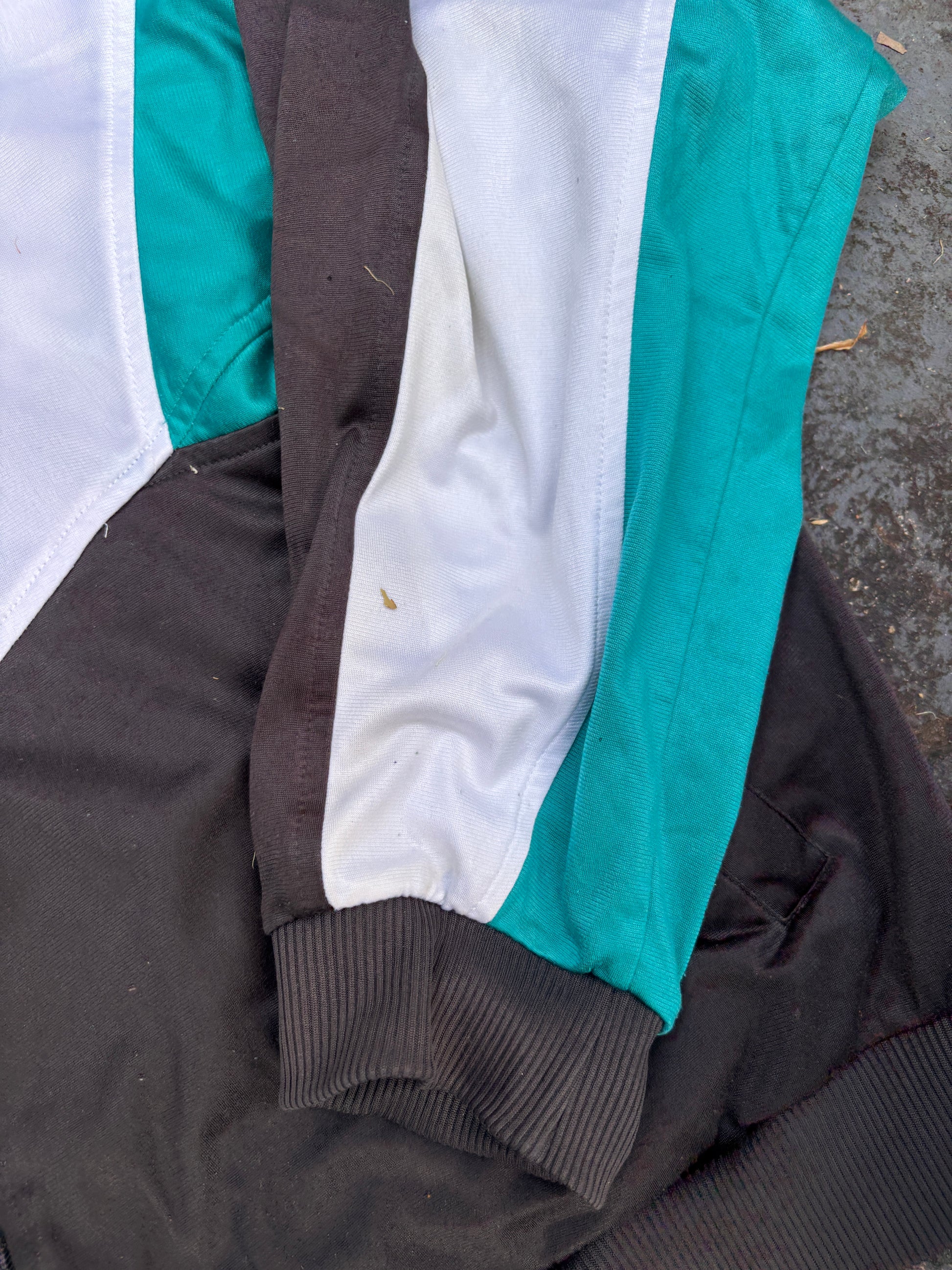 Vintage 90s Nike Jacket XL White Black Green Chest Logo Swoosh Arm Tape