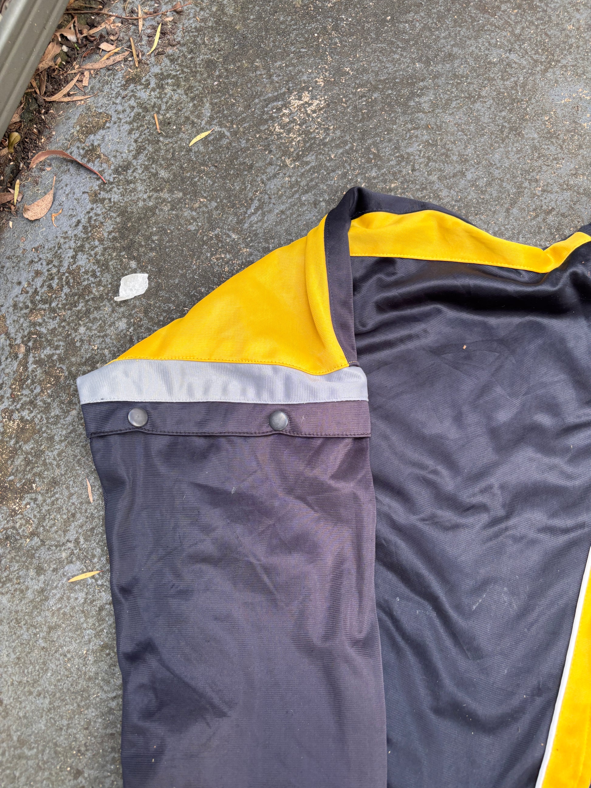 Vintage 80s Nike Jacket Size L Black Yellow Full Zip Chest Embroidered Swoosh Logo