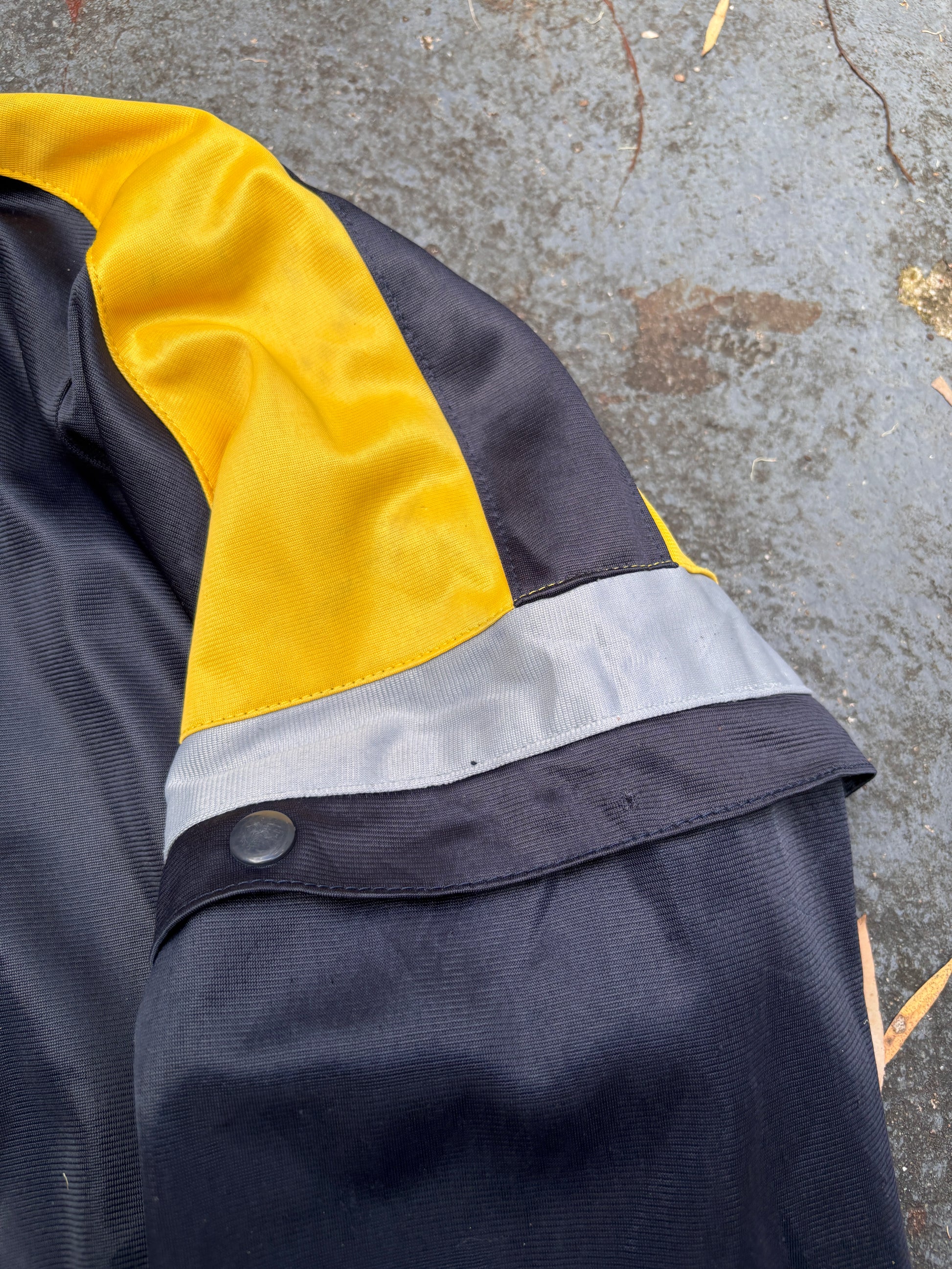 Vintage 80s Nike Jacket Size L Black Yellow Full Zip Chest Embroidered Swoosh Logo