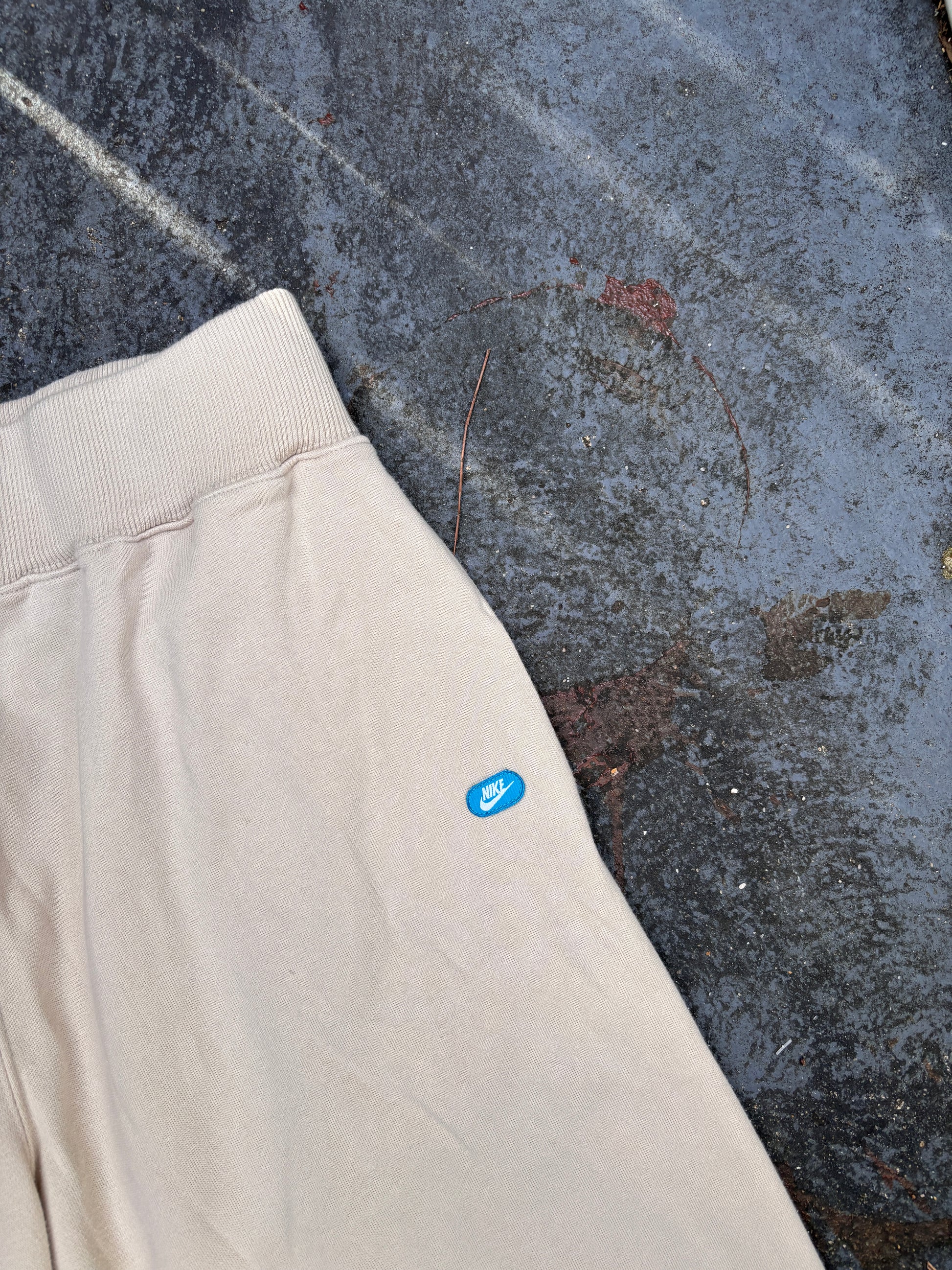 Vintage Y2K Nike Track Pants Size XL Cream NWTs Embroidered Fleece Wide Leg DEADSTOCK