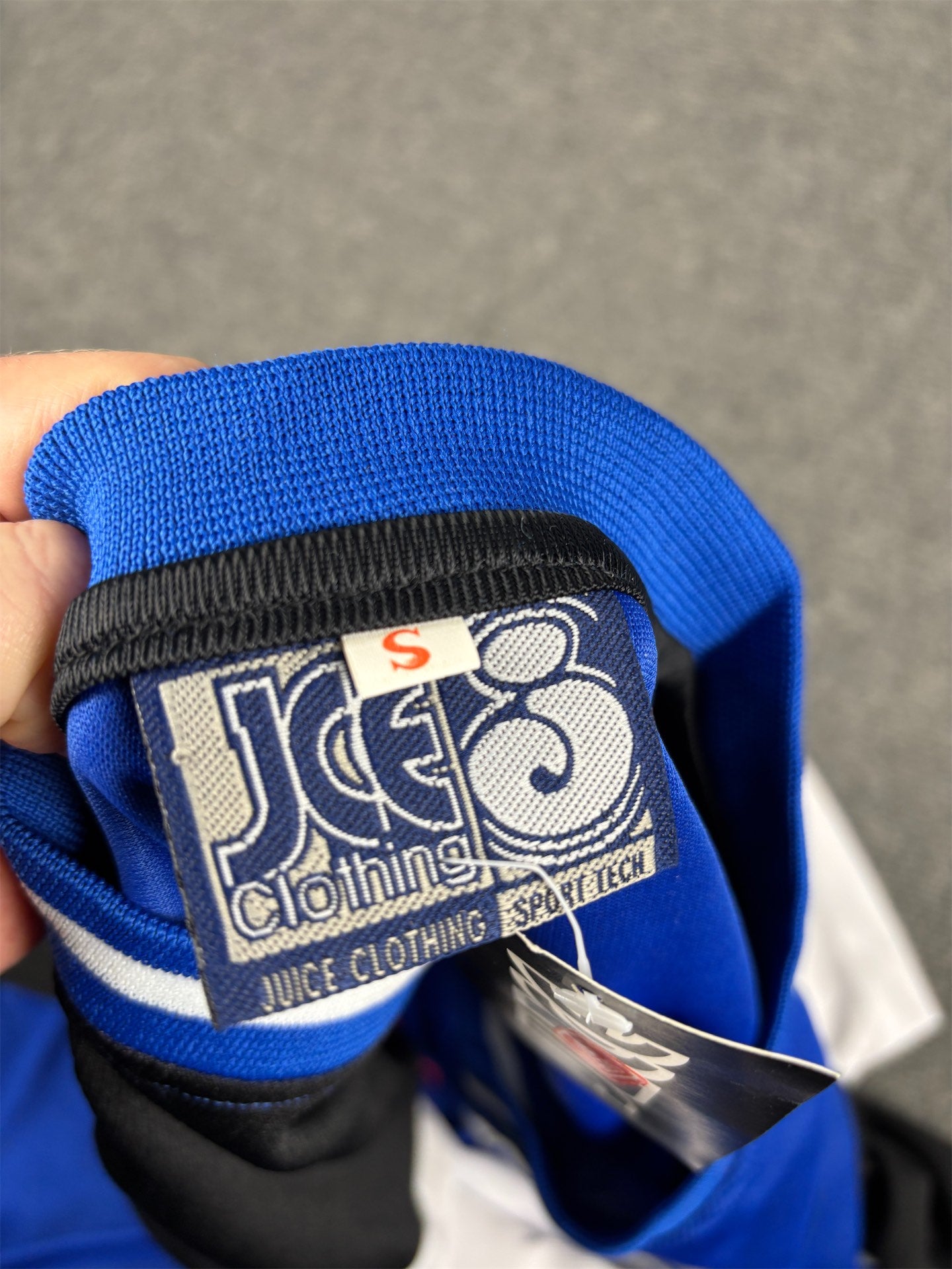 Juice Skateboard Jersey Men's Medium Blue Satin Spell Out Logo