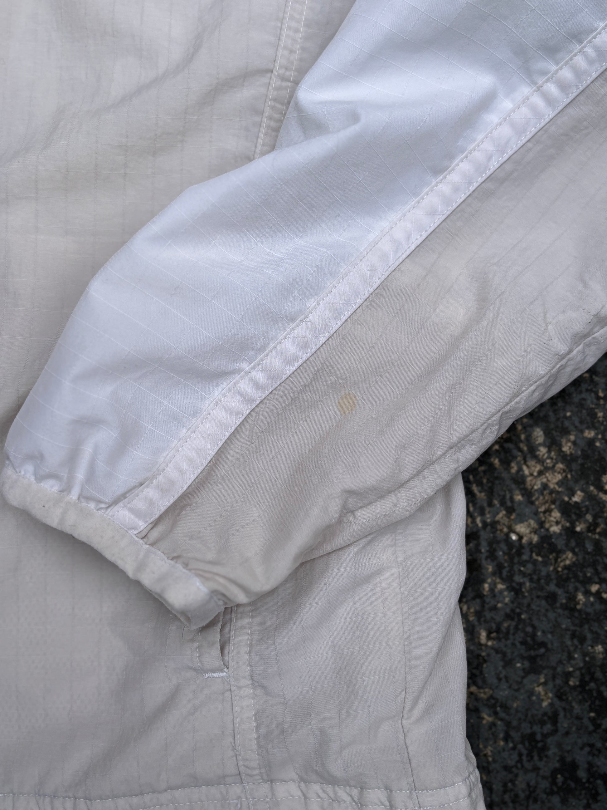 Vintage Y2K Nike Court Jacket Size M White Beige Chest Logo Full Zip Windbreaker