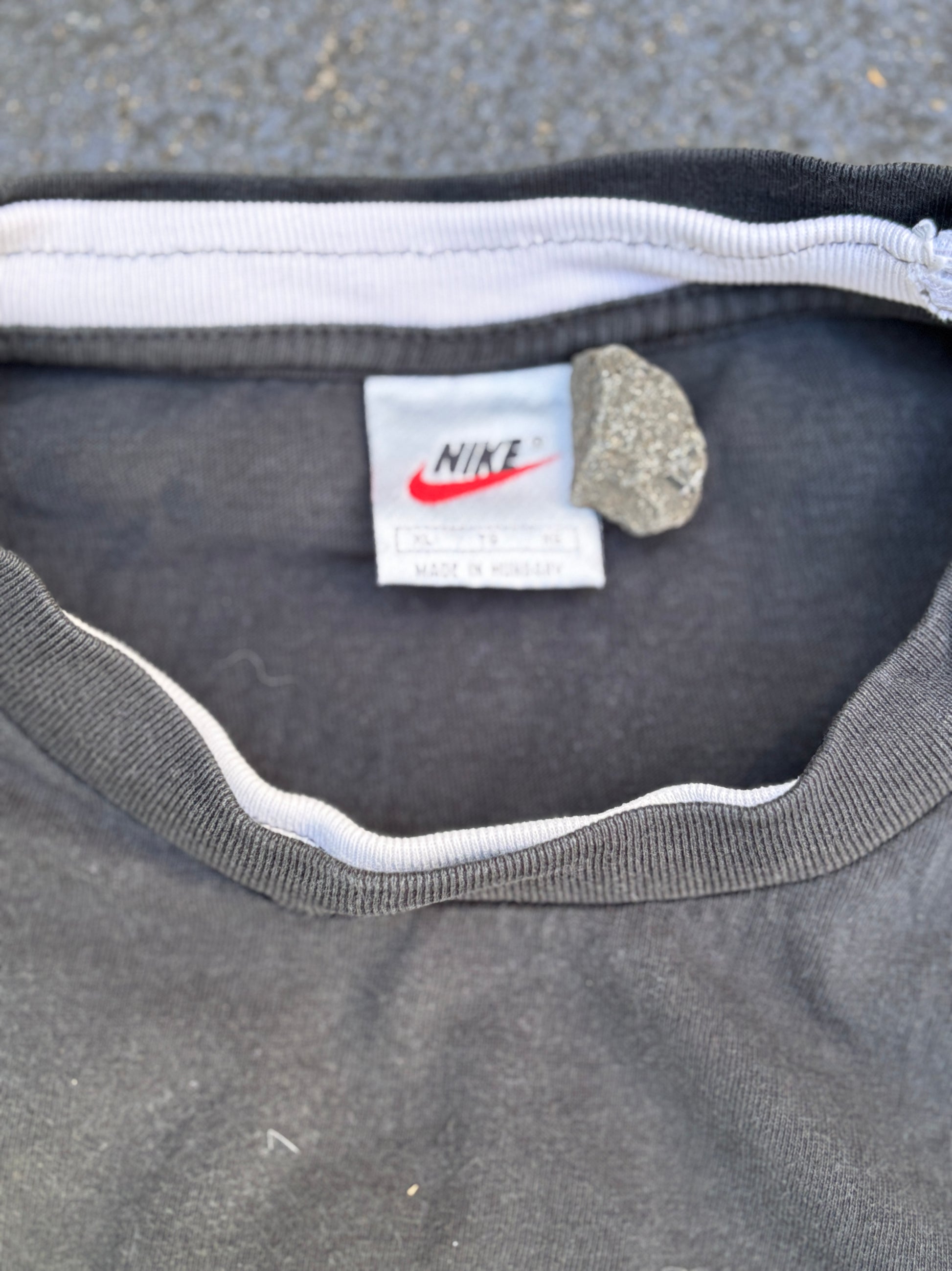Vintage 90s Nike T-Shirt Size XL Black Chest Pocket Embroidered Spell Out Logo