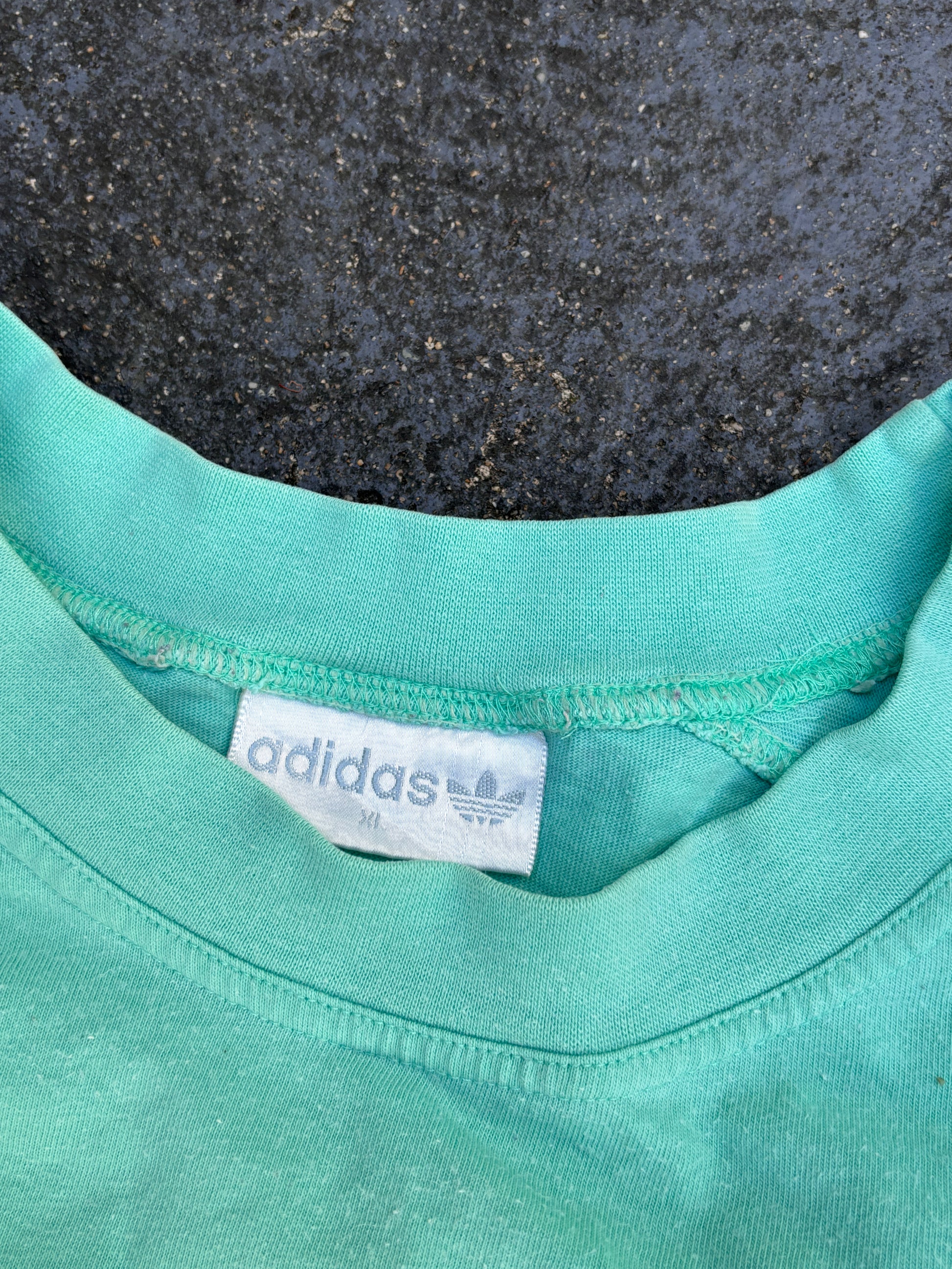 Vintage 90s Adidas T-Shirt Size XL Green Bollettieri Tennis Academy Graphic