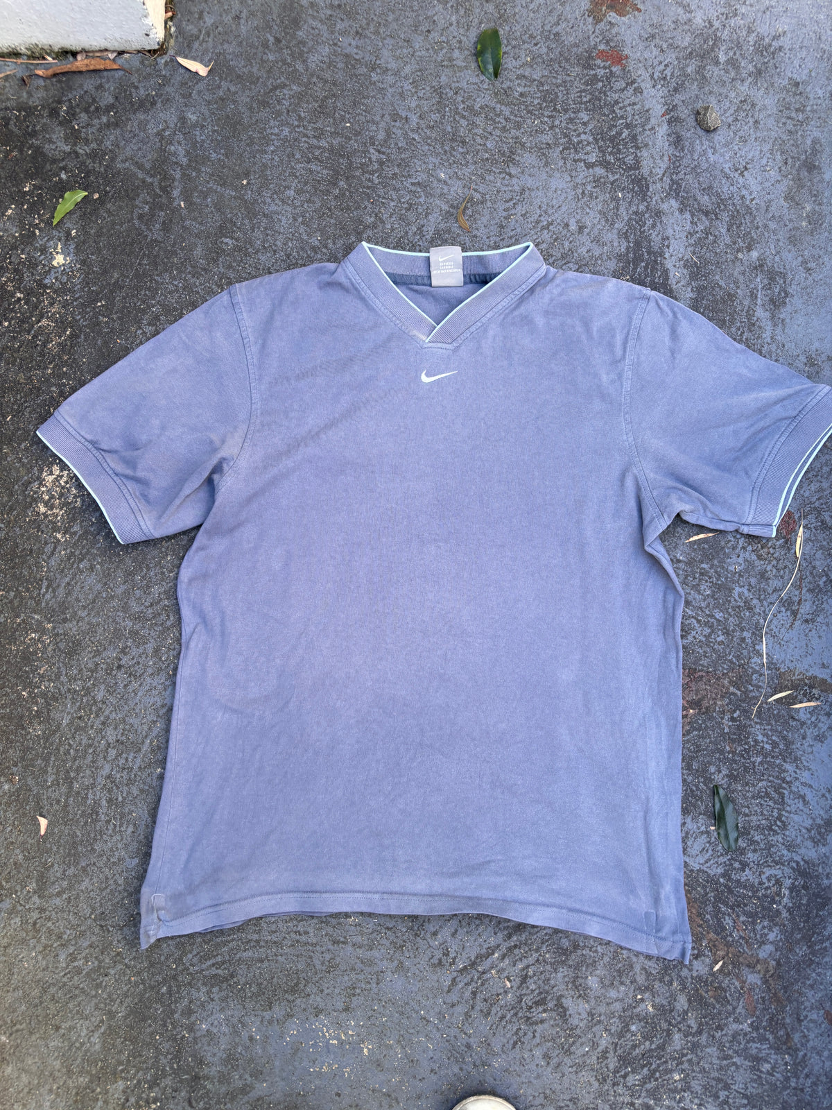 Vintage Y2K Nike T-Shirt Size M Grey Blue V-Neck Centre Embroidered Swoosh