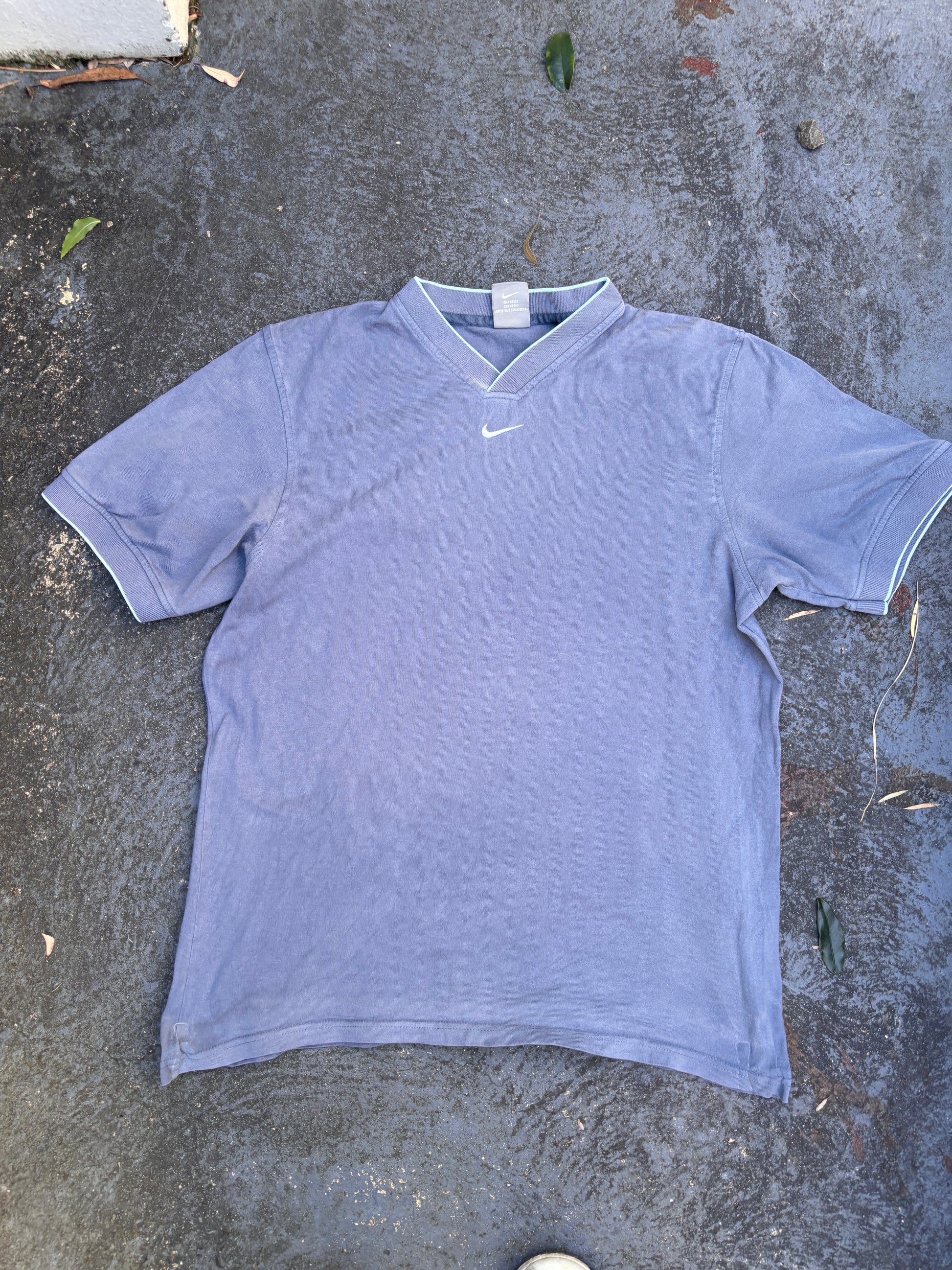 Vintage Y2K Nike T-Shirt Size M Grey Blue V-Neck Centre Embroidered Swoosh