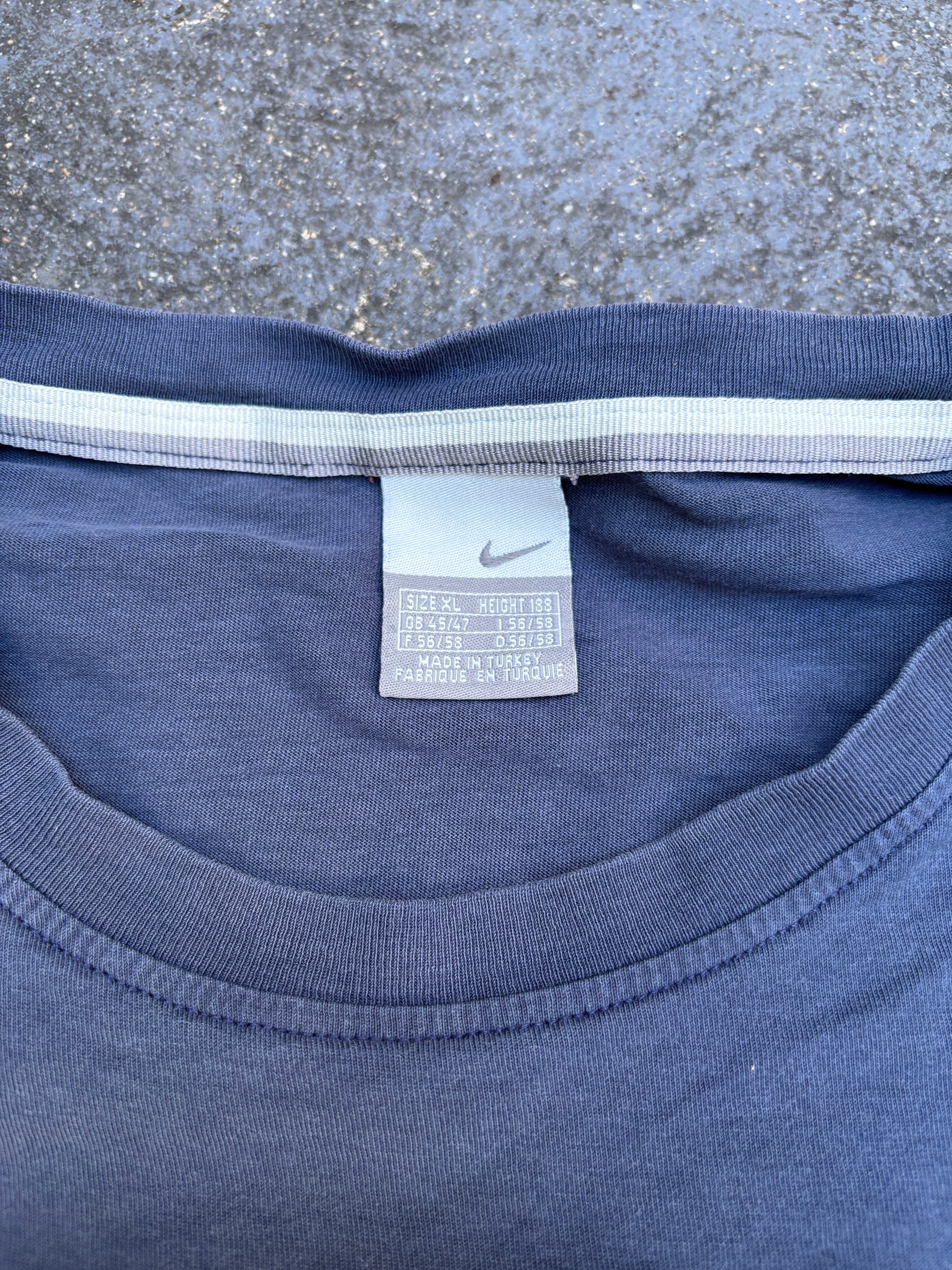 Vintage Y2K Nike T-Shirt Size XL Navy White Embroidered Swoosh Crew Neck