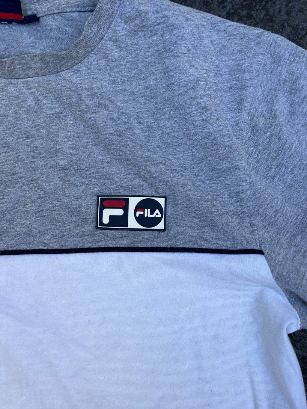Fila Colour Block T-Shirt Size M Grey White Badge Logo
