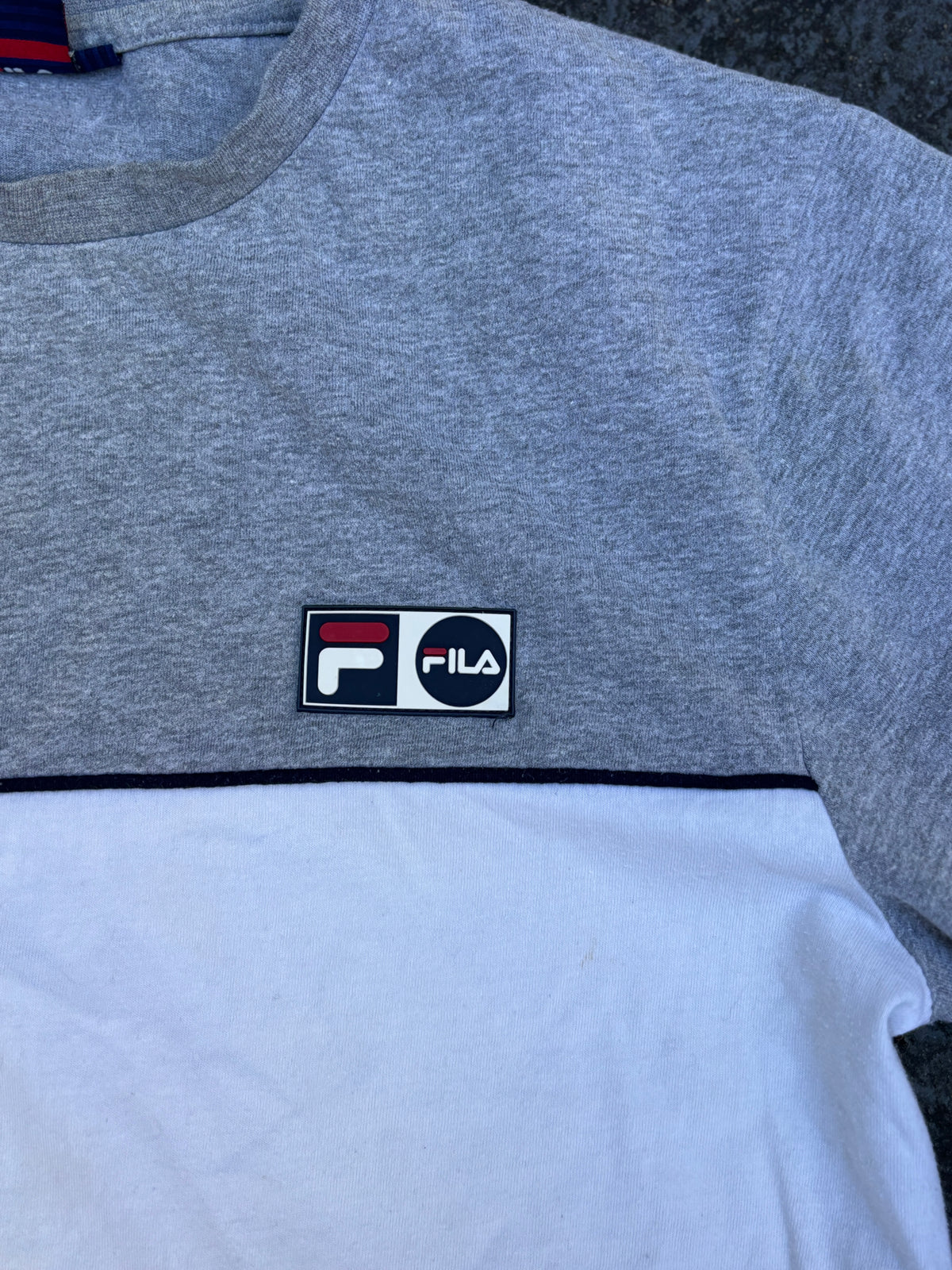Fila Colour Block T-Shirt Size M Grey White Badge Logo
