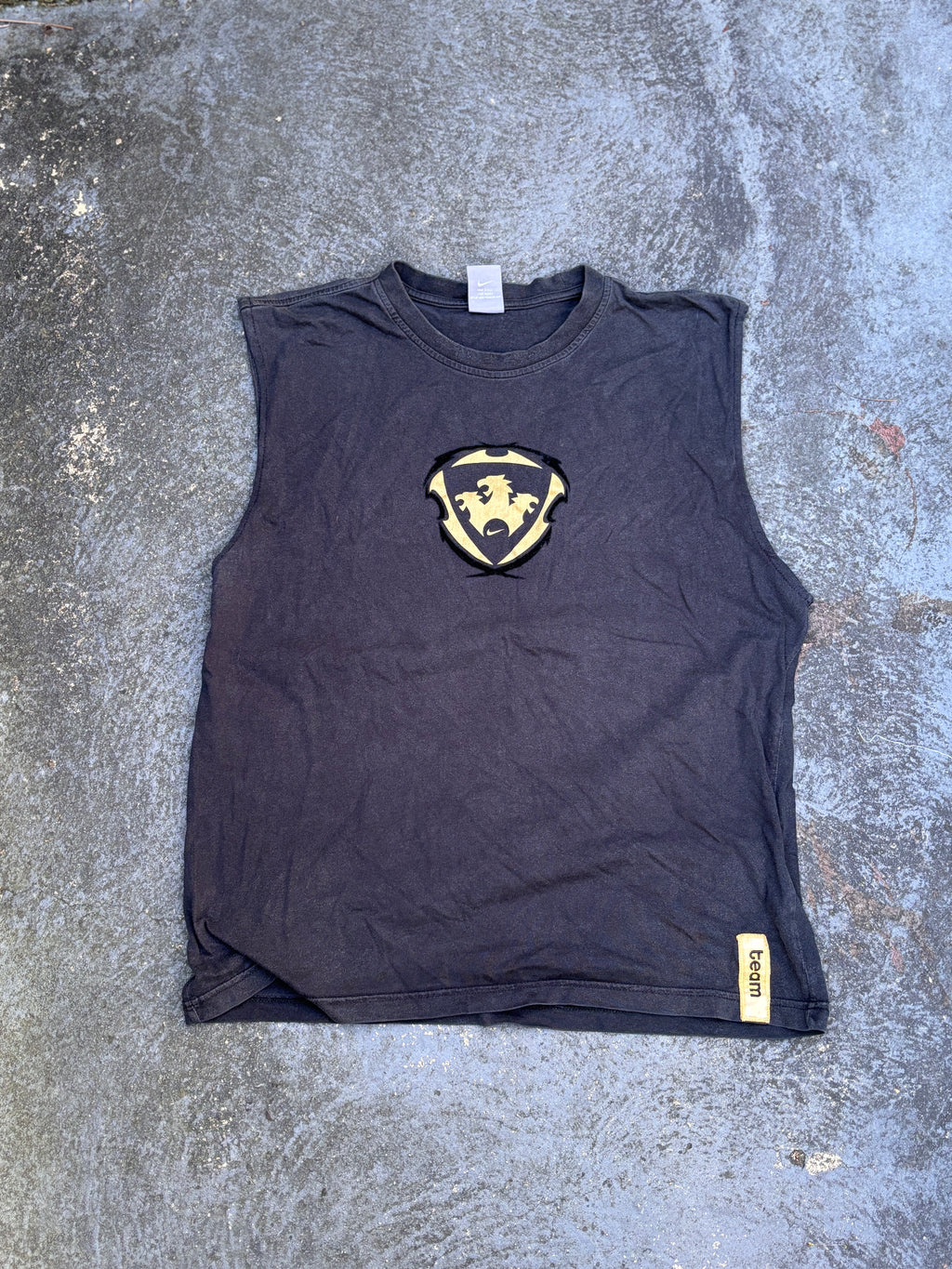 Vintage Y2K Nike Football T-Shirt Size XL Black Large Gold Logo Sleeveless