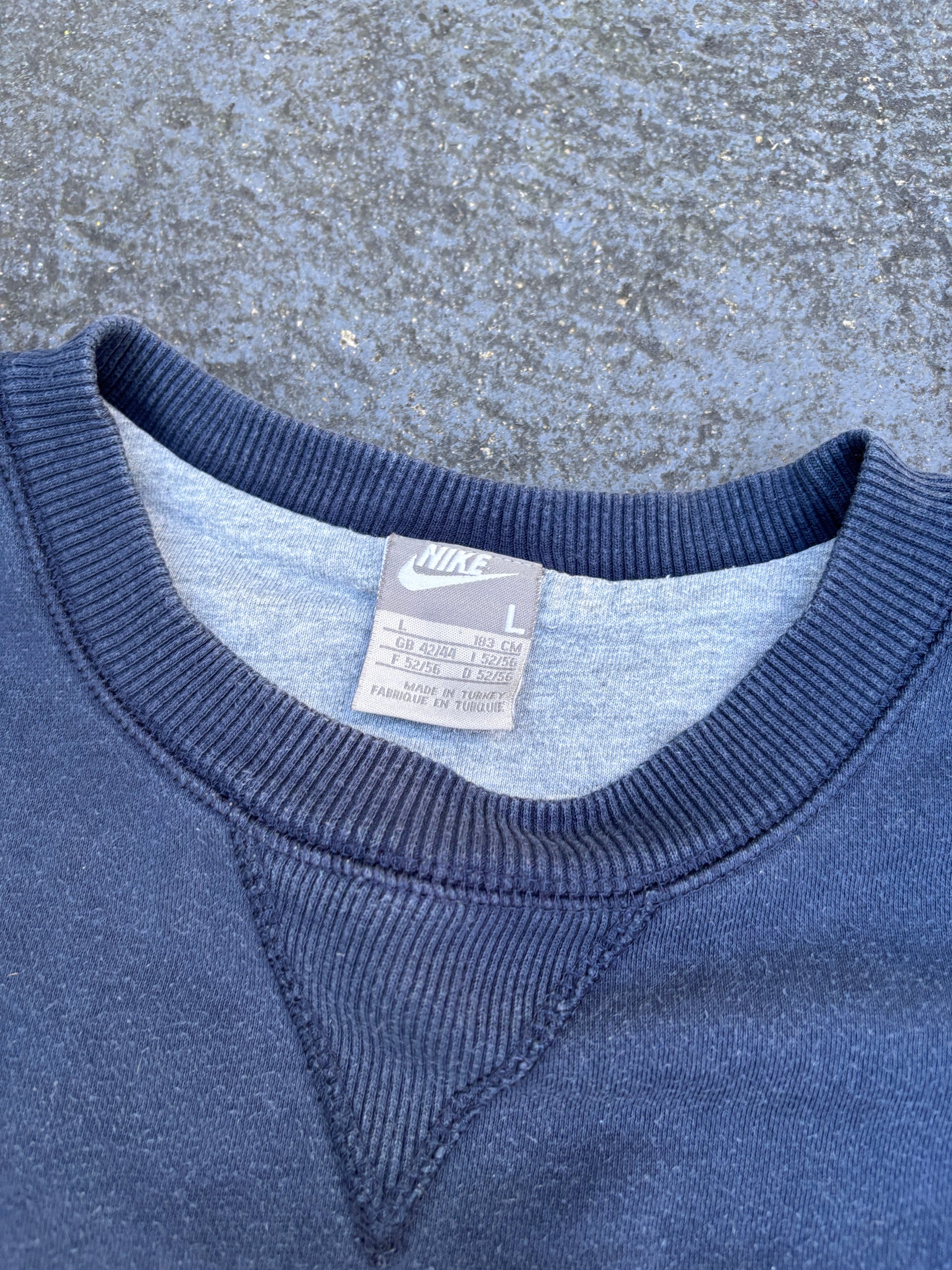 Vintage Y2K Nike Jumper Size L Navy White Swoosh Sweatshirt