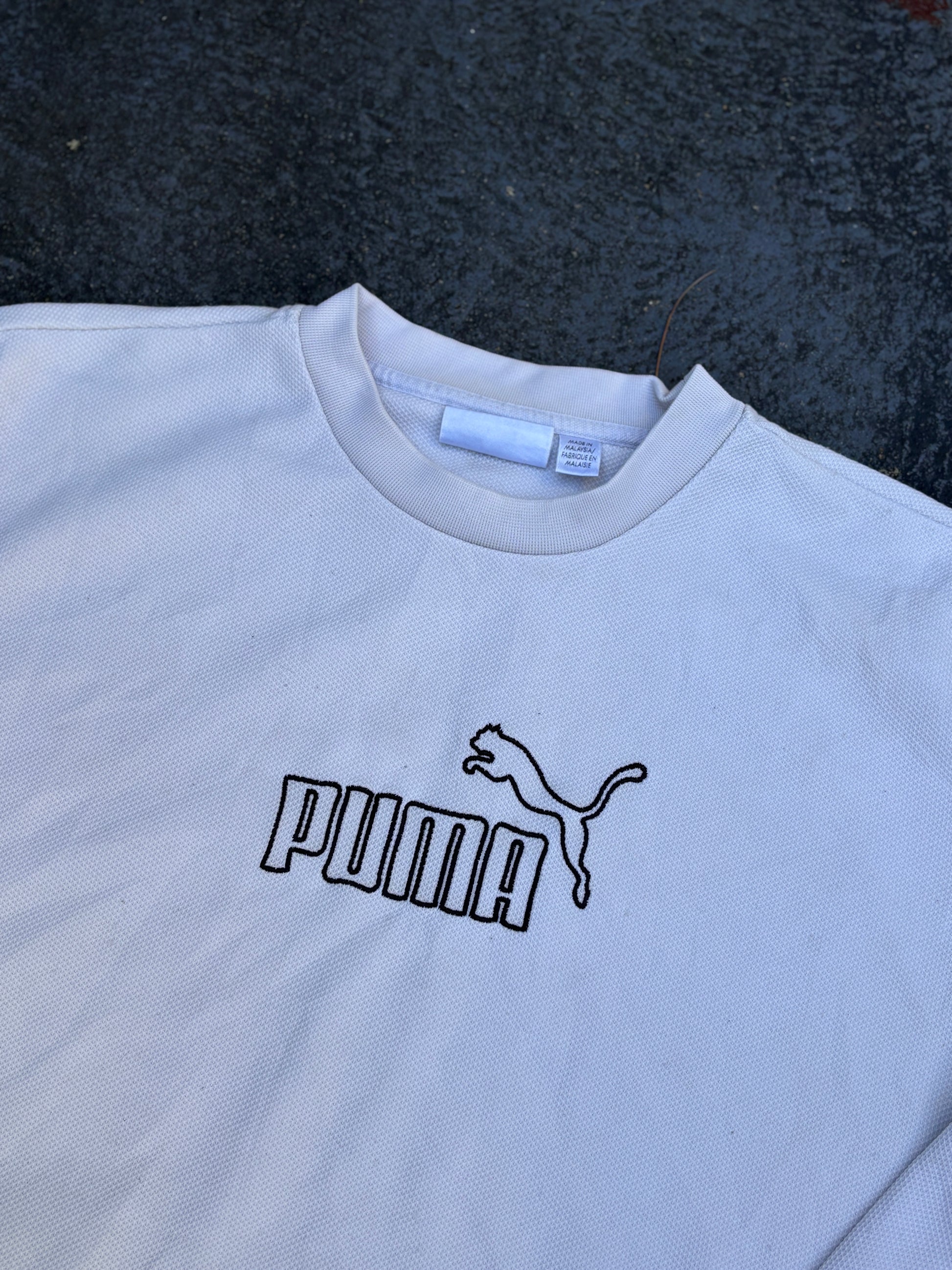Vintage 90s Puma Jumper Size M White Embroidered Logo Textured Sweatshirt