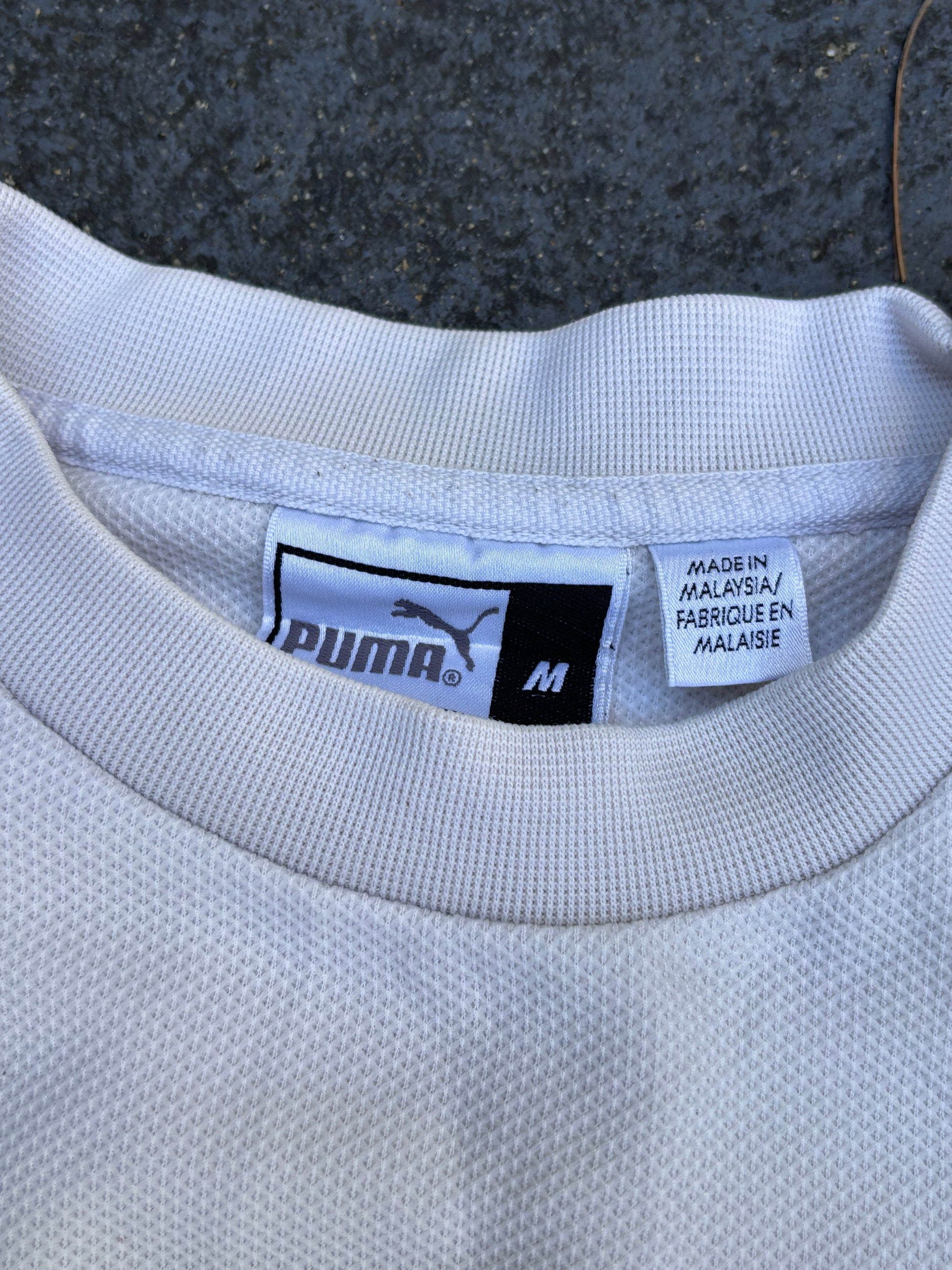 Vintage 90s Puma Jumper Size M White Embroidered Logo Textured Sweatshirt