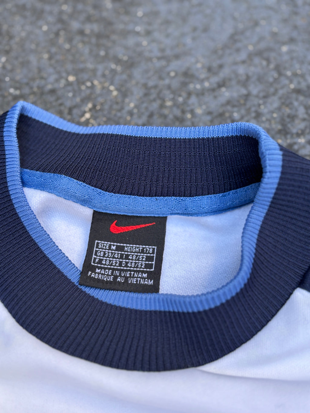 Vintage 90s Nike Jumper Size M White Navy Spell Out Swoosh Sweatshirt