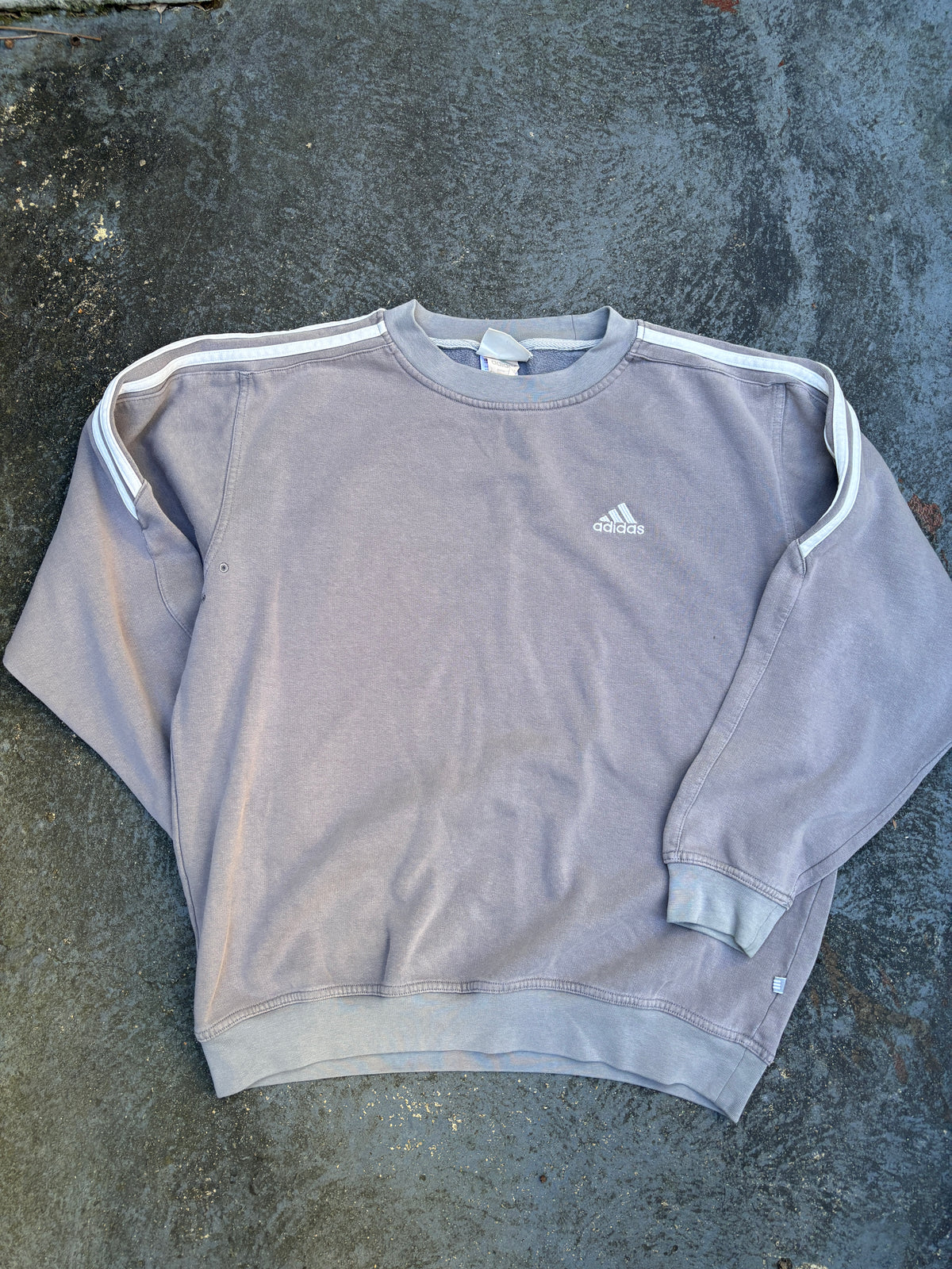 Vintage 90s Adidas Jumper Size L Grey Chest Logo 3-Stripes Sweatshirt
