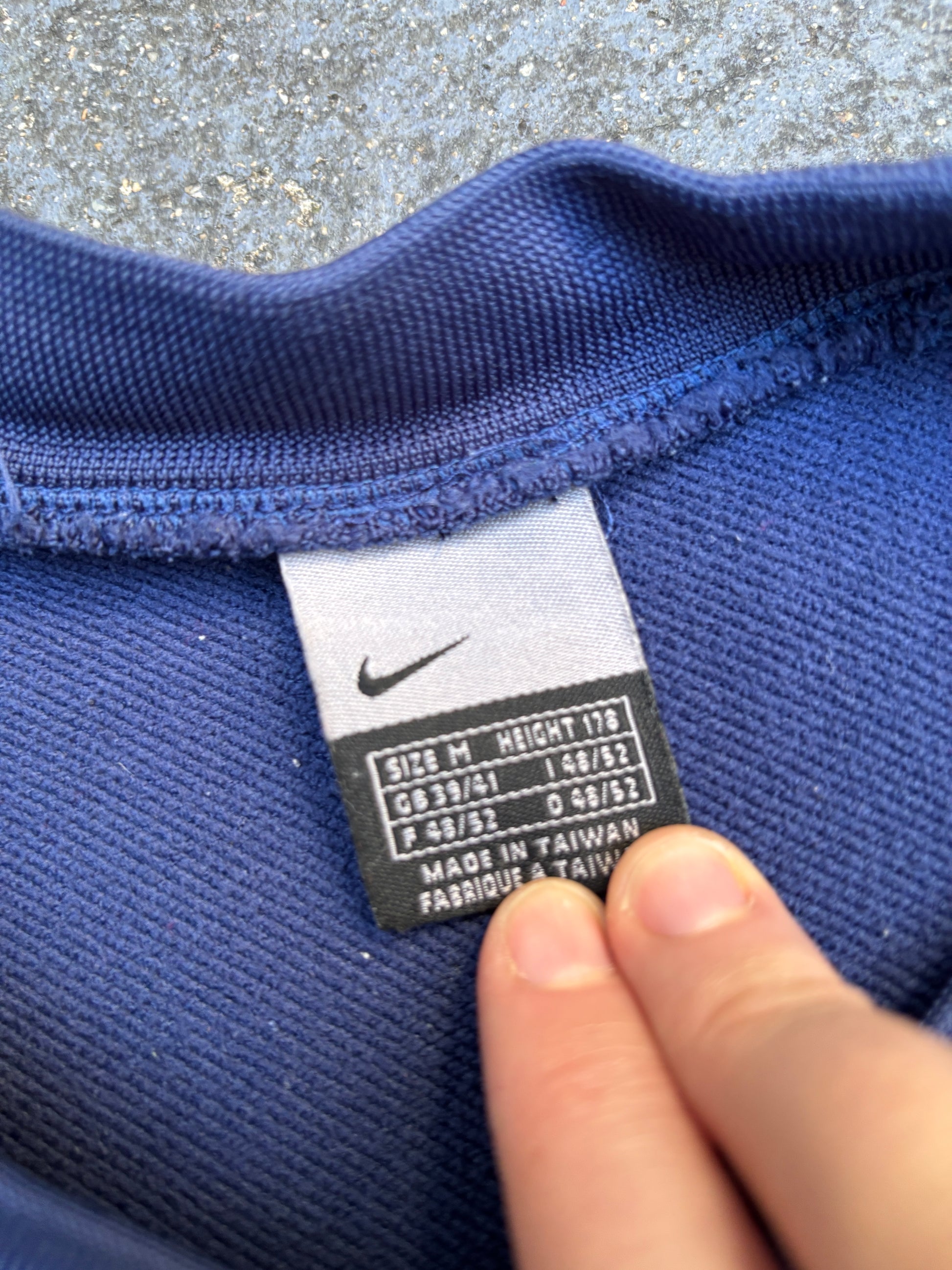 Vintage Y2K Nike Football Jumper Size M Navy White Centre Chest Logo Sweatshirt