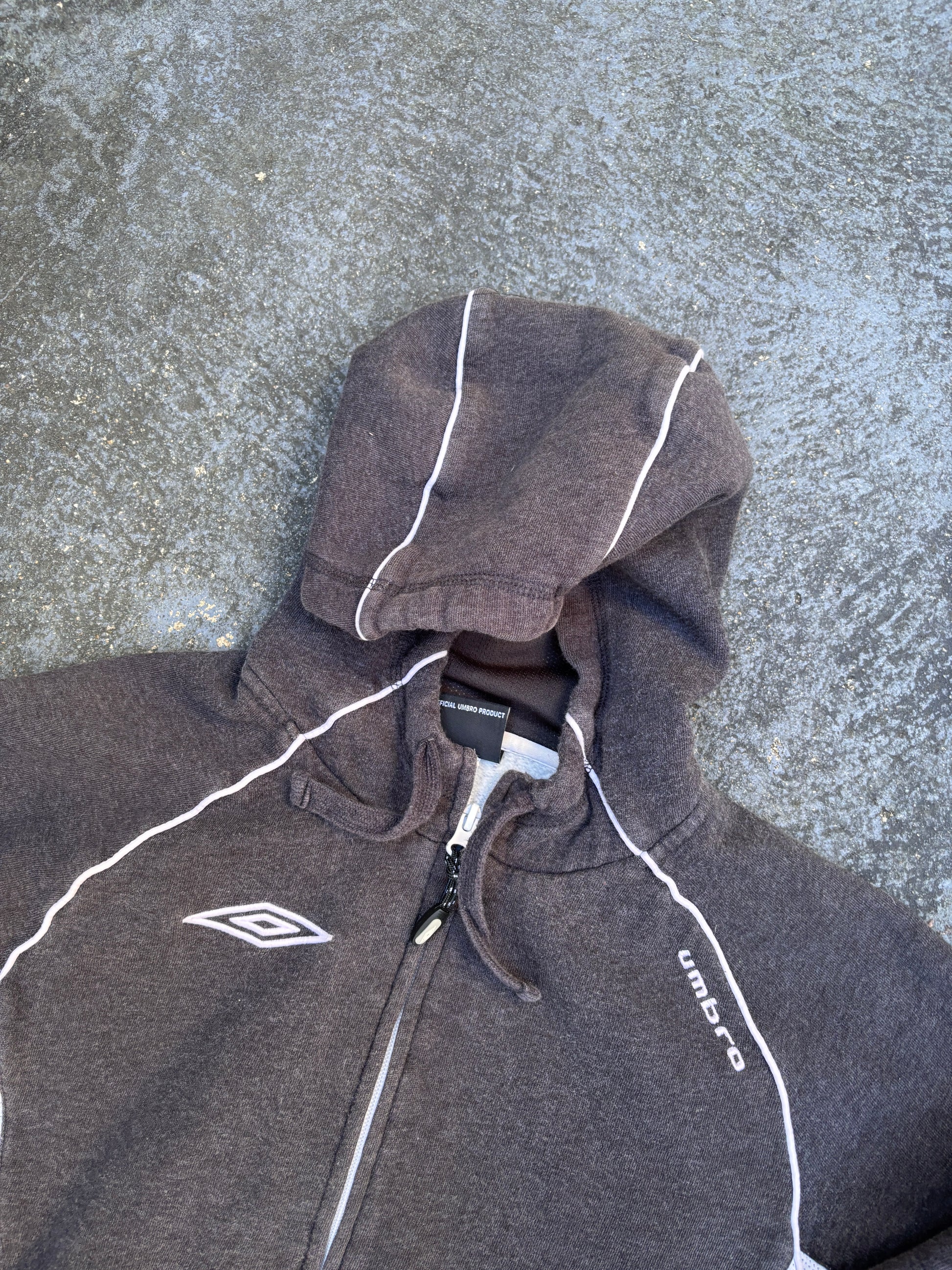 Vintage Y2K Umbro Hoodie Size L Grey White Detail Full Zip Embroidered Logo
