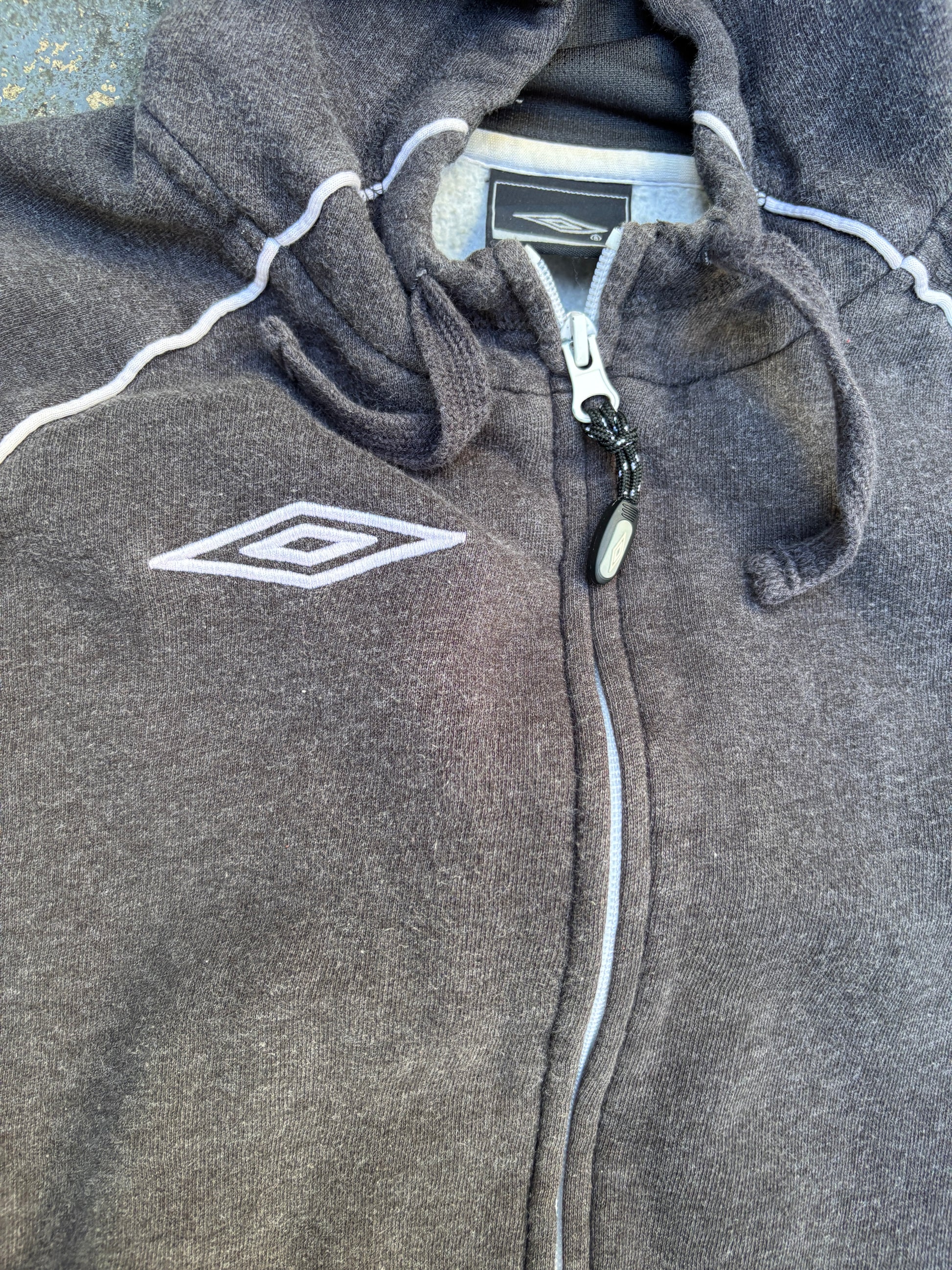 Vintage Y2K Umbro Hoodie Size L Grey White Detail Full Zip Embroidered Logo