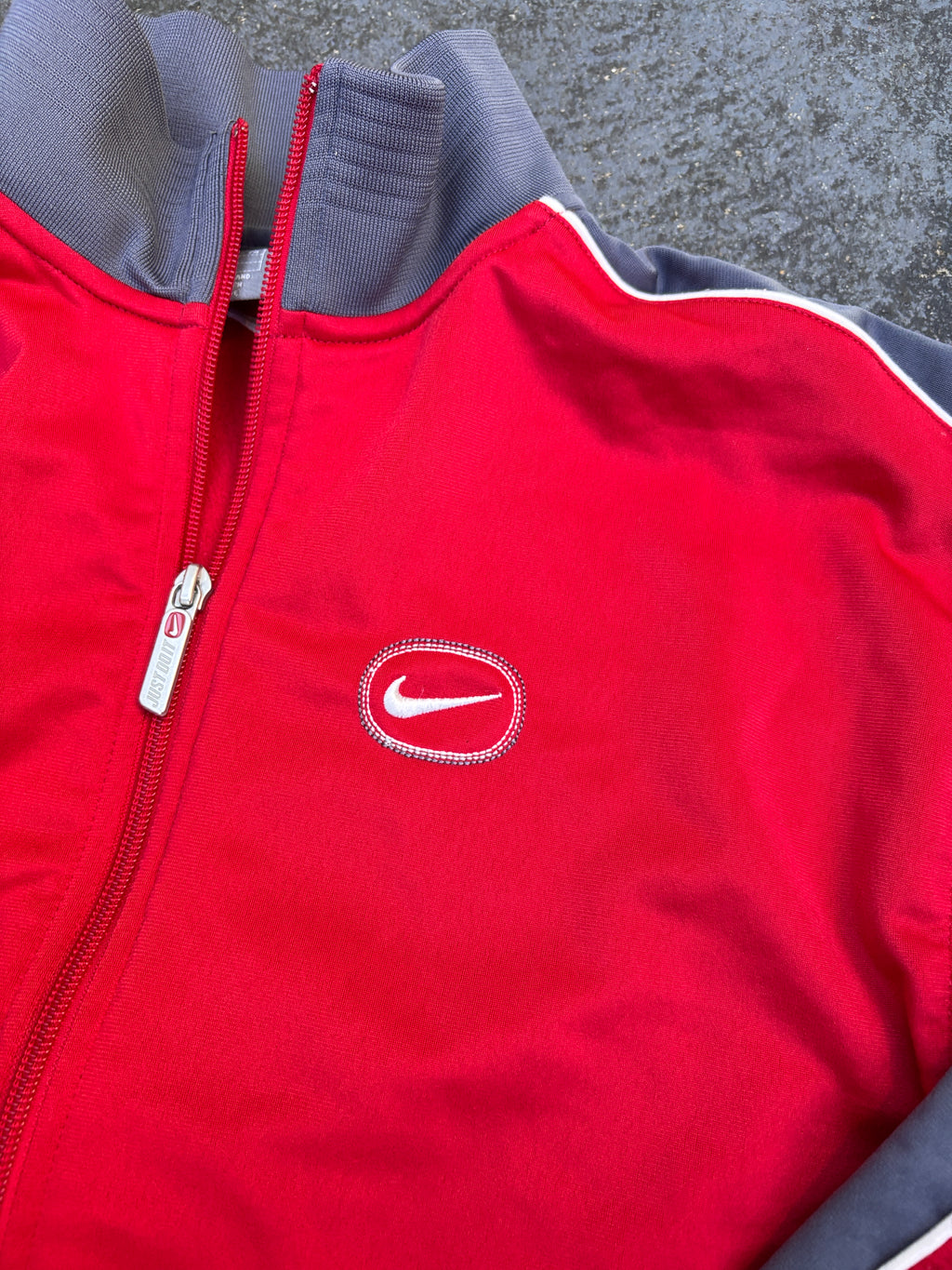 Vintage Y2K Nike Jacket Women’s Size XL Red Grey Detail Chest & Back Logos