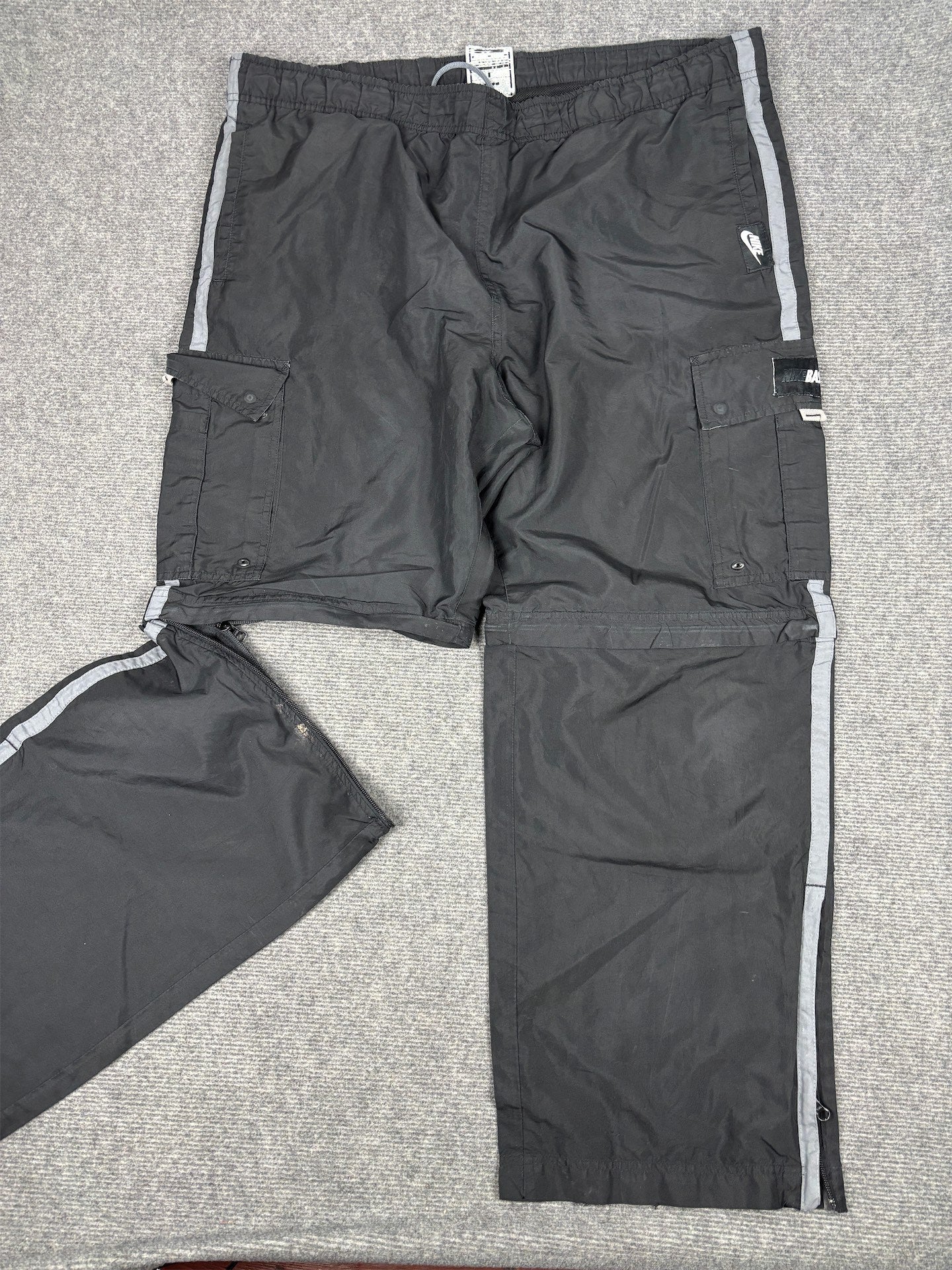 Vintage Y2K Nike Basketball Cargo Track Pants Men's L Black Grey Zip Off Rare
