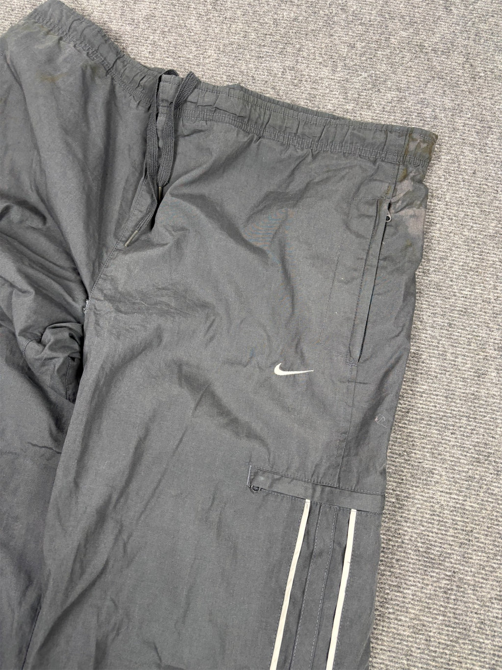 Vintage Y2K Nike Cargo Track Pants Men's XL Grey White Piping Swoosh Baggy Joggers
