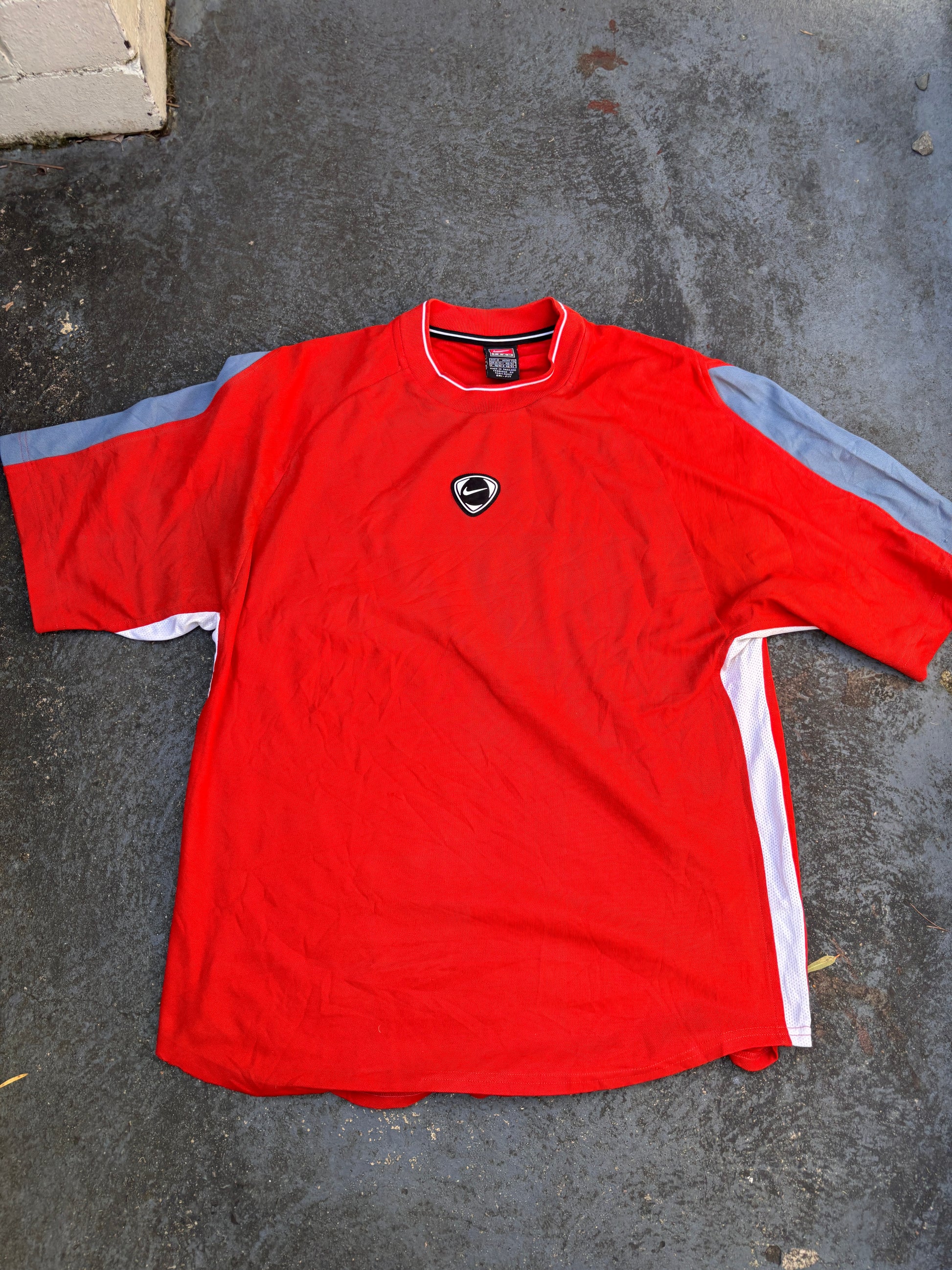 Vintage Y2K Nike Football Jersey Size M Red Grey White Centre Football Badge Detail