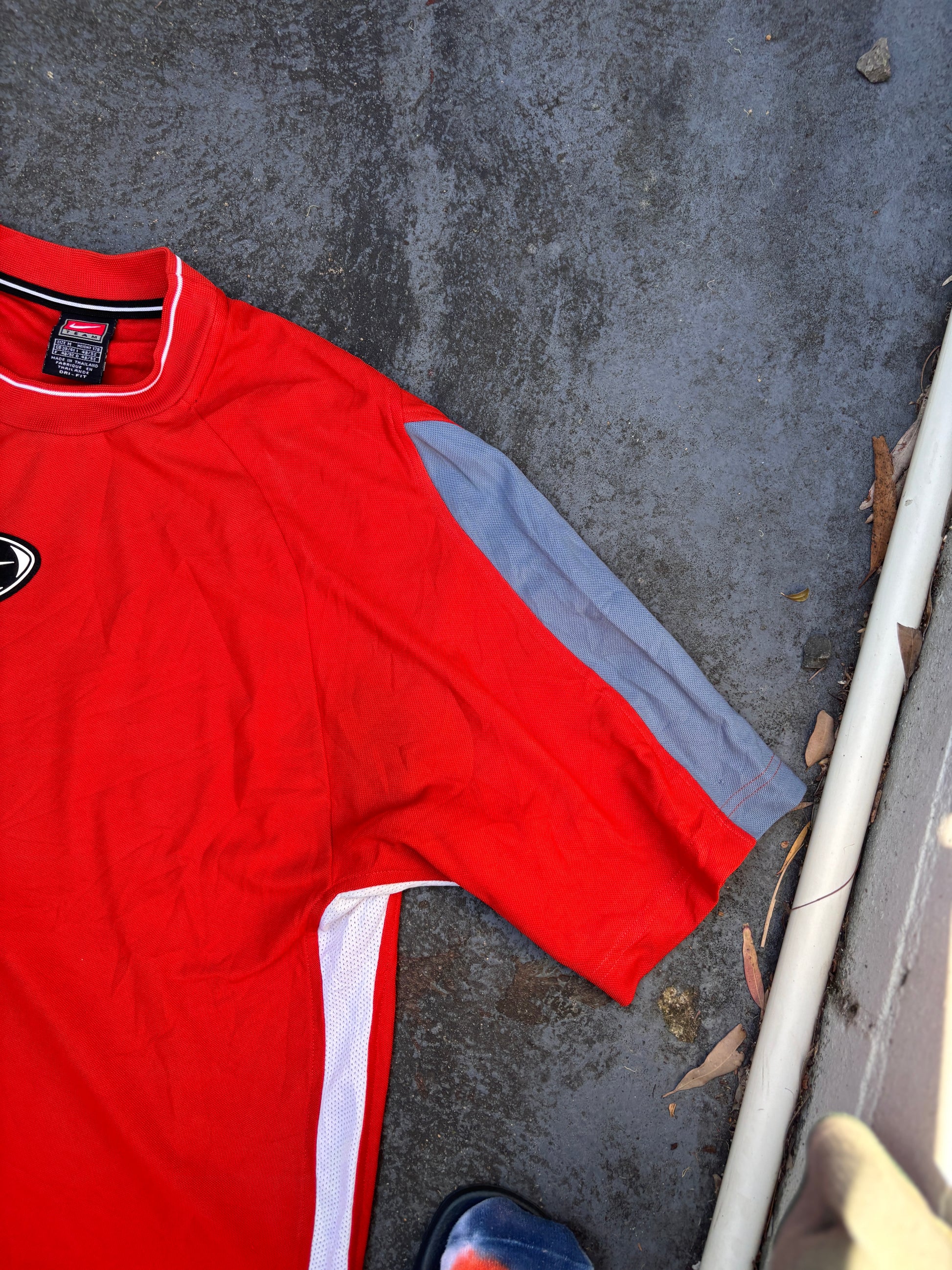 Vintage Y2K Nike Football Jersey Size M Red Grey White Centre Football Badge Detail