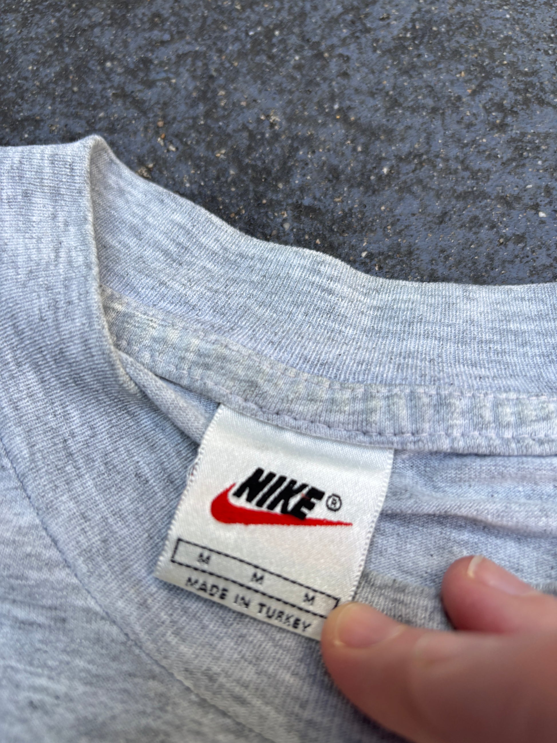 Vintage 90s Nike Long Sleeve T-Shirt Size M Grey Embroidered Chest Logo Cotton