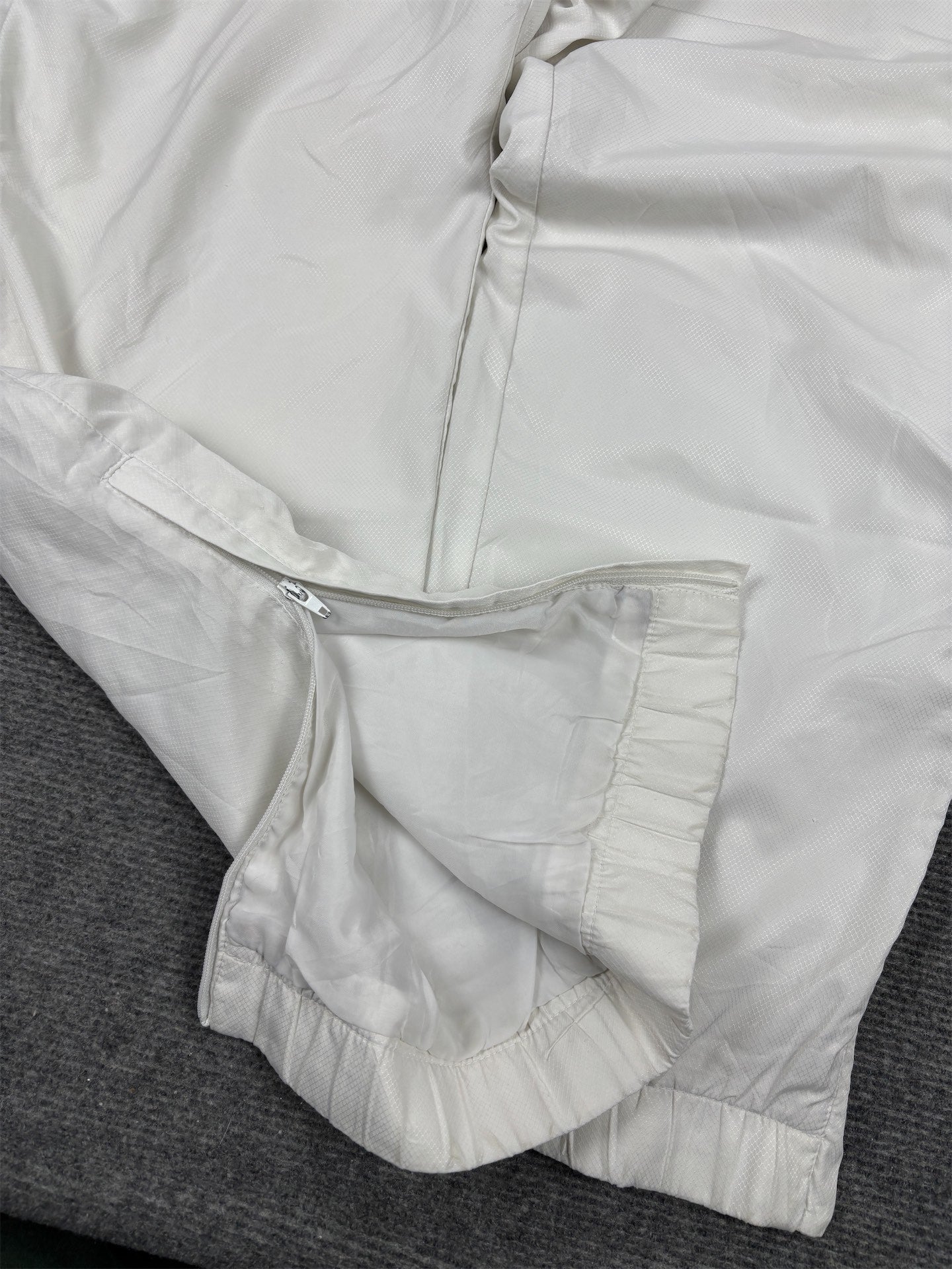 Lacoste Track Pants Mens M White Embroidered Crocodile Ankle Zip Joggers