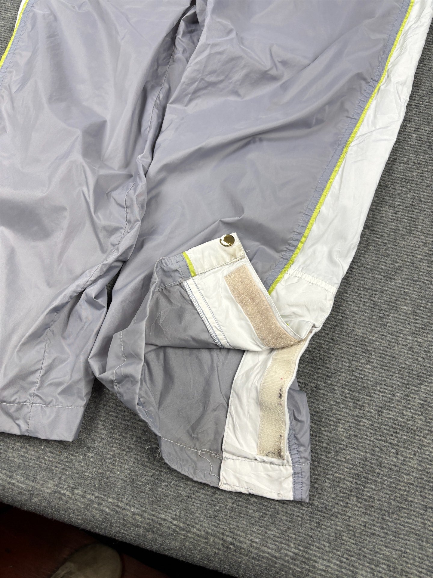 Vintage 90's Nike Track Pants Women's M Grey Grey Green Piping Spell Out Velcro Ankle Wide Leg